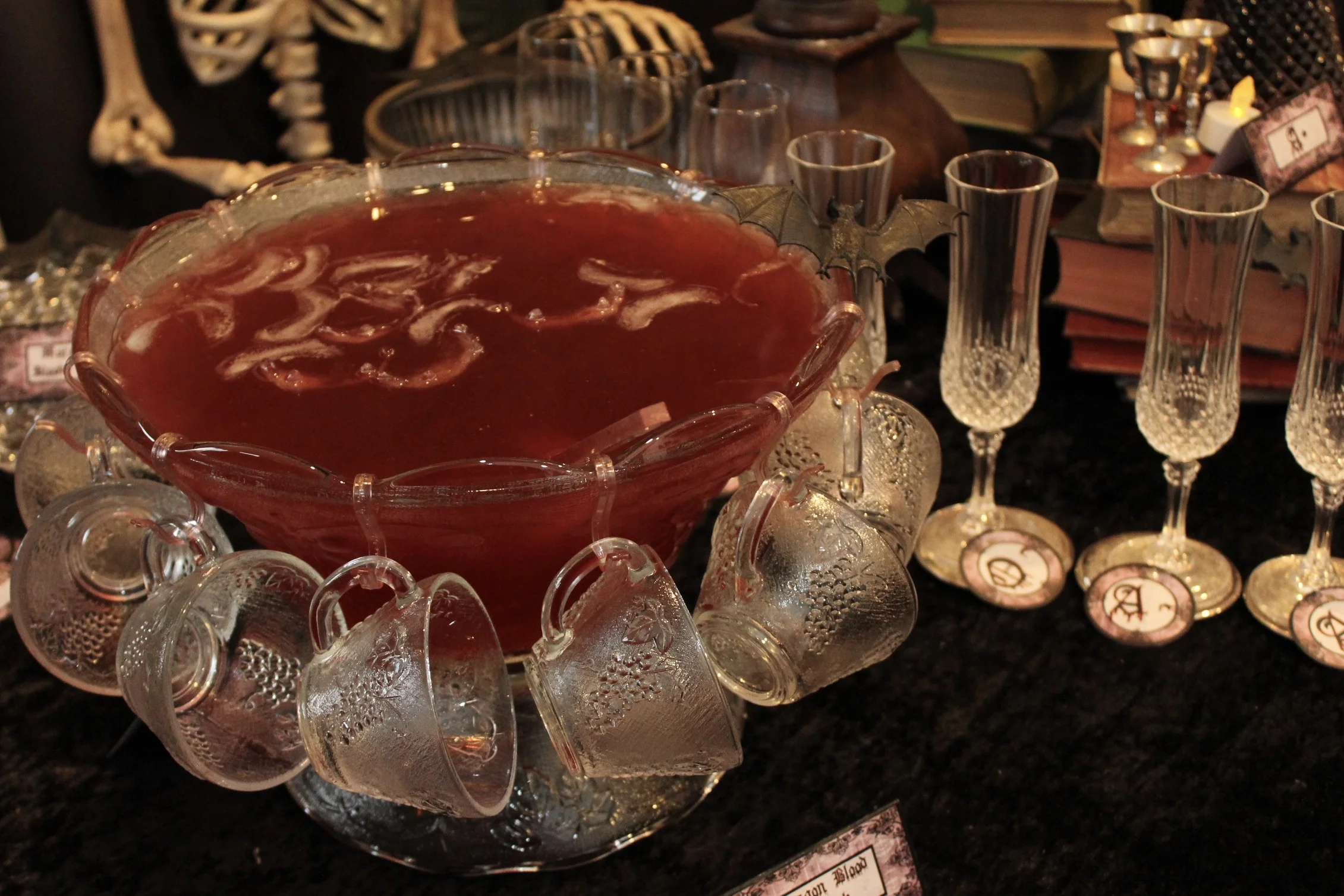 Halloween Vampire Party - Gothic Inspired — Chic Party Ideas