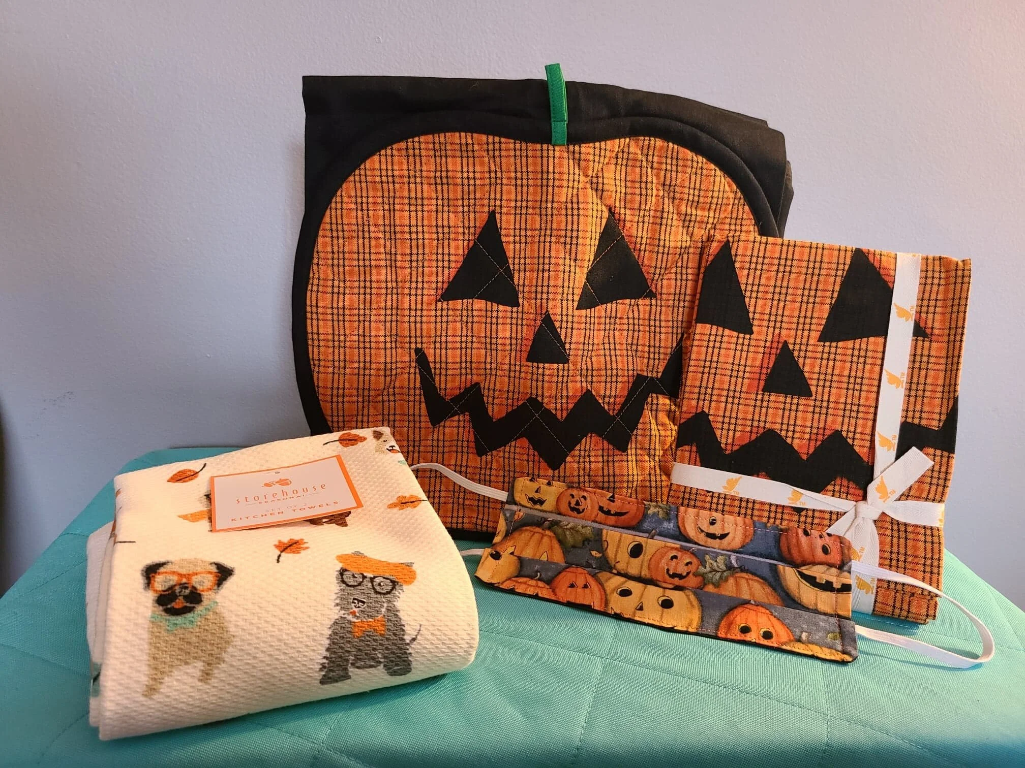 #79  Pugs &amp; Pumpkins