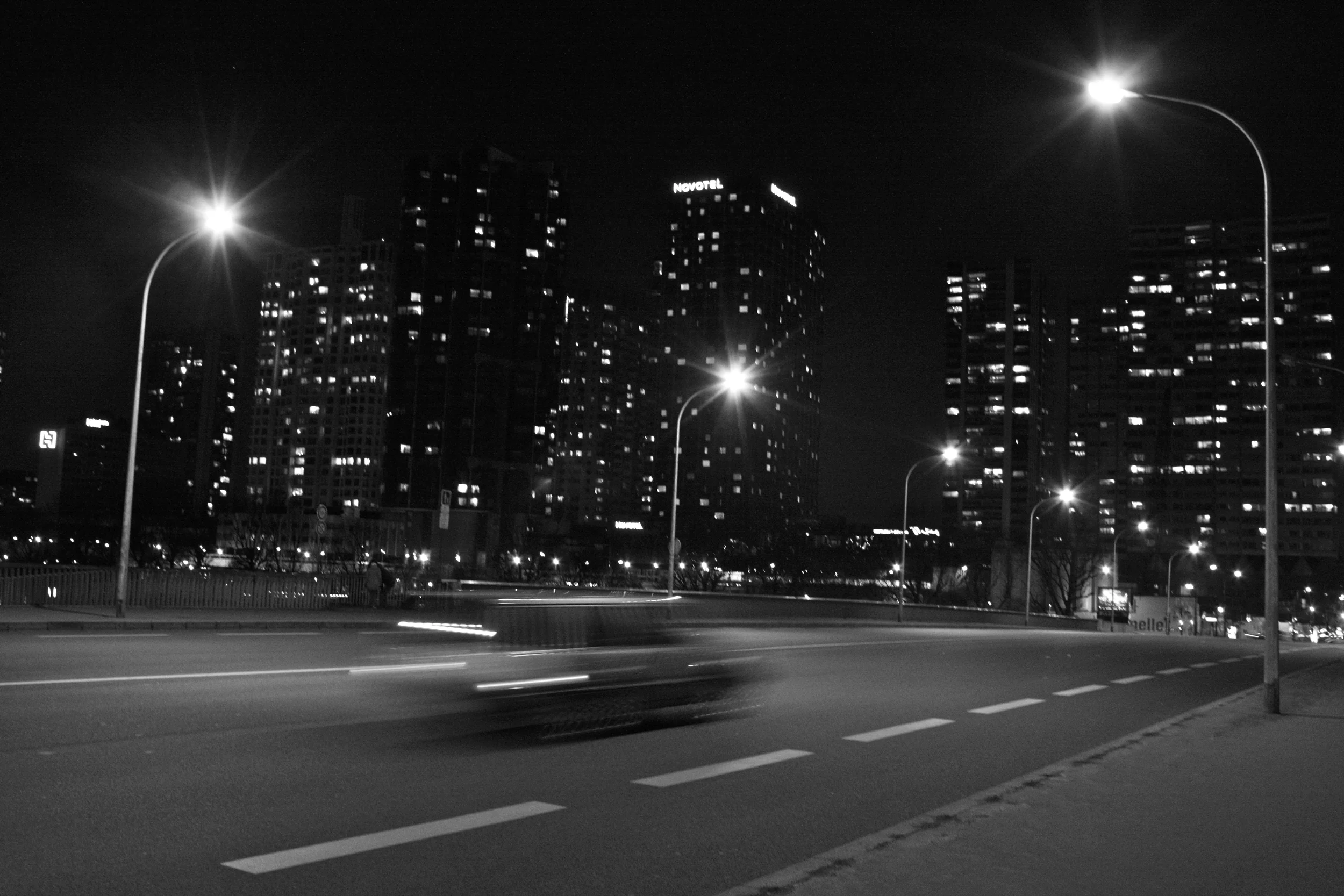 Somewhere in Paris, Beaugrenelle bridge