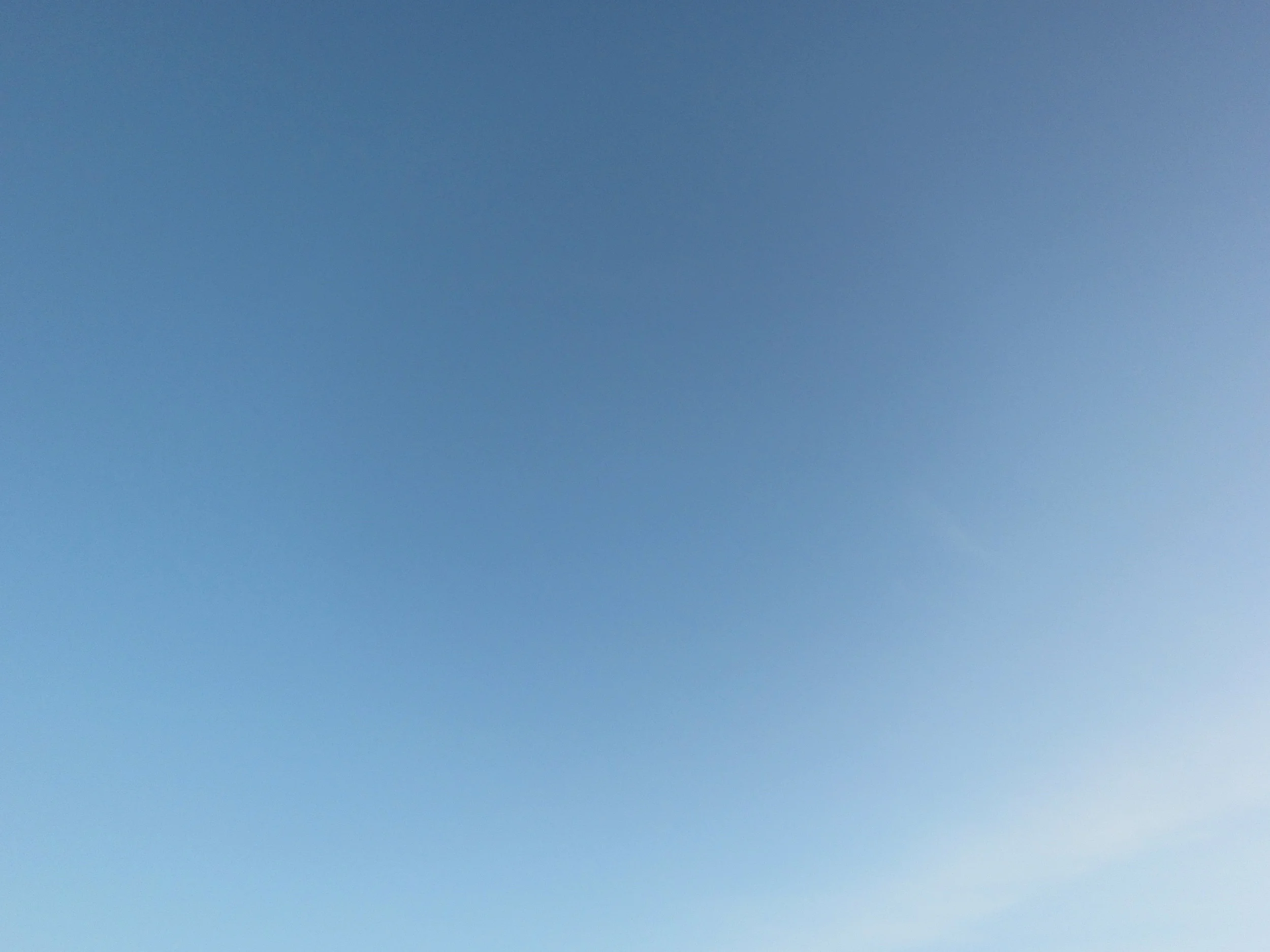 Blauer_Himmel_in_Laboe.jpg