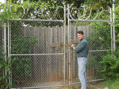 body-farm-gate.png