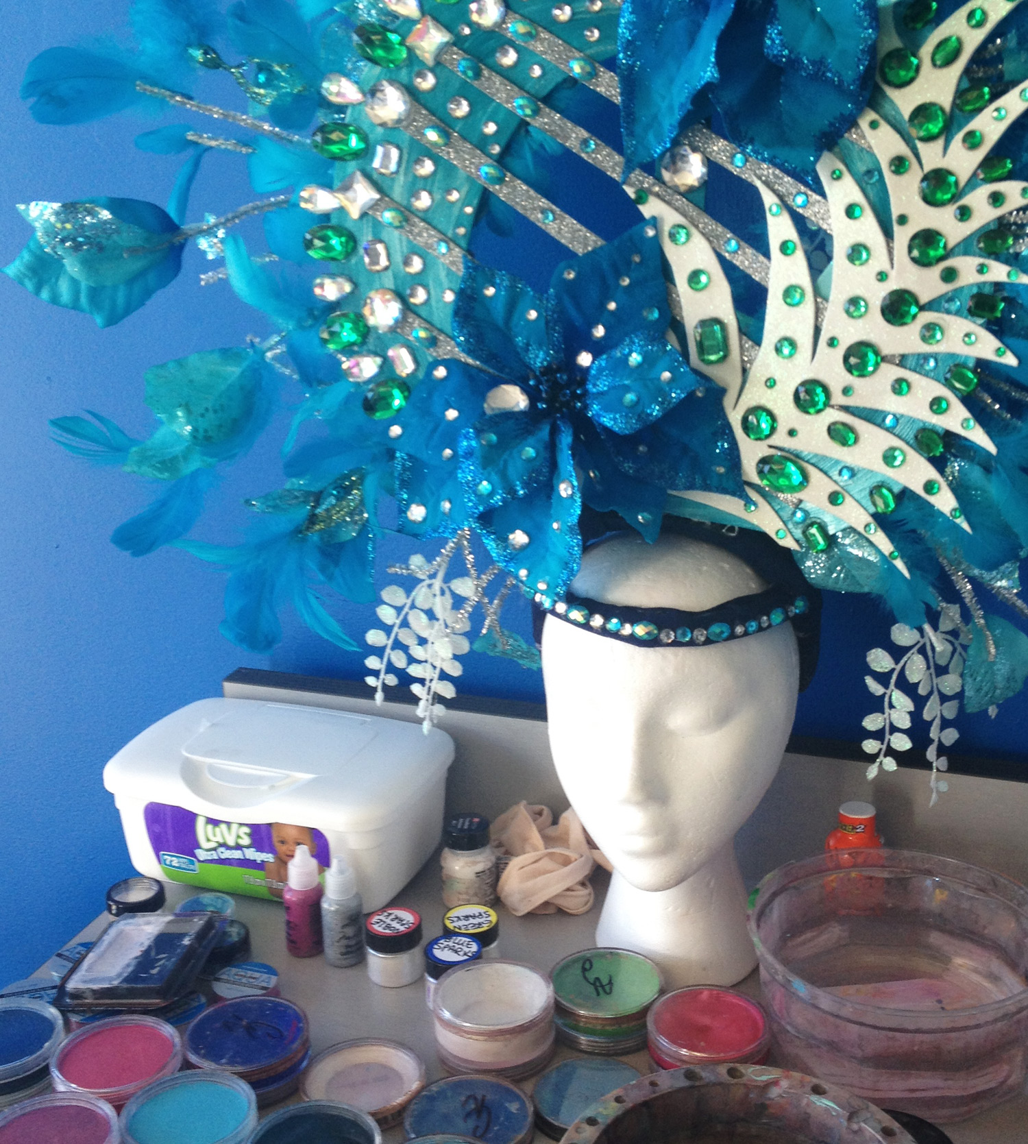 headdress-and-paints-before-brushes-body-and-beats-crop.jpg