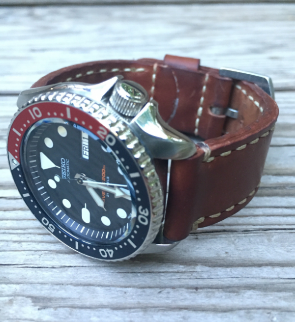 Seiko SKX007 on Natural Arts & Crafts.