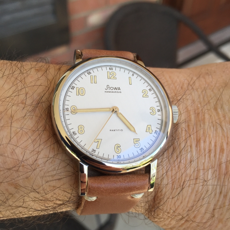 Stowa Partitio white on Natural T-stitched strap. What a classy and lovely watch.