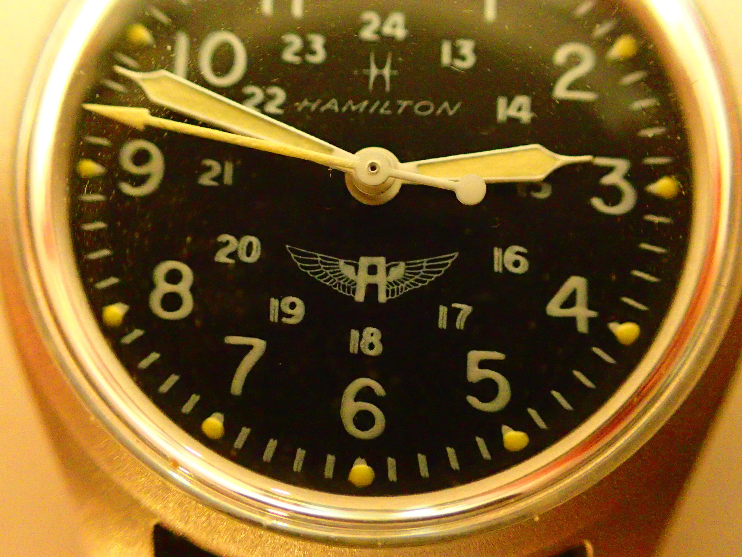 A close-up of the Avirex winged A logo. The blurriness of the dial numerals is not a shaky hand -- this is simply how these dials were printed and is more common than not on the 9219. 