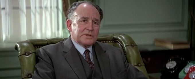 Geoffrey Keen as Sir Frederick Gray, the Minister of Defence.