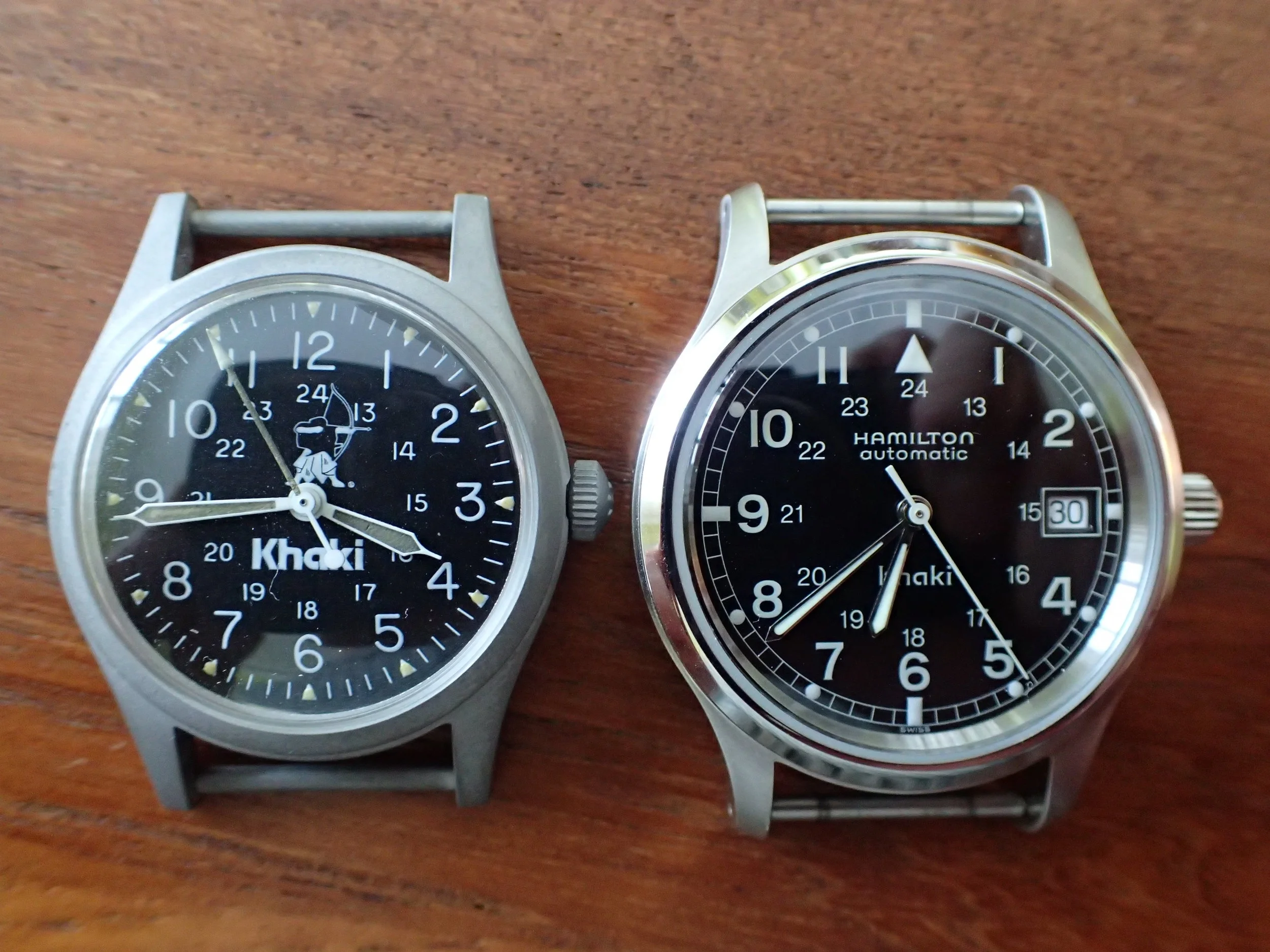 The 9219 hand wind (L) and 9721 auto (R). A tiny difference on paper, but 3 mm makes a huge difference on the wrist.