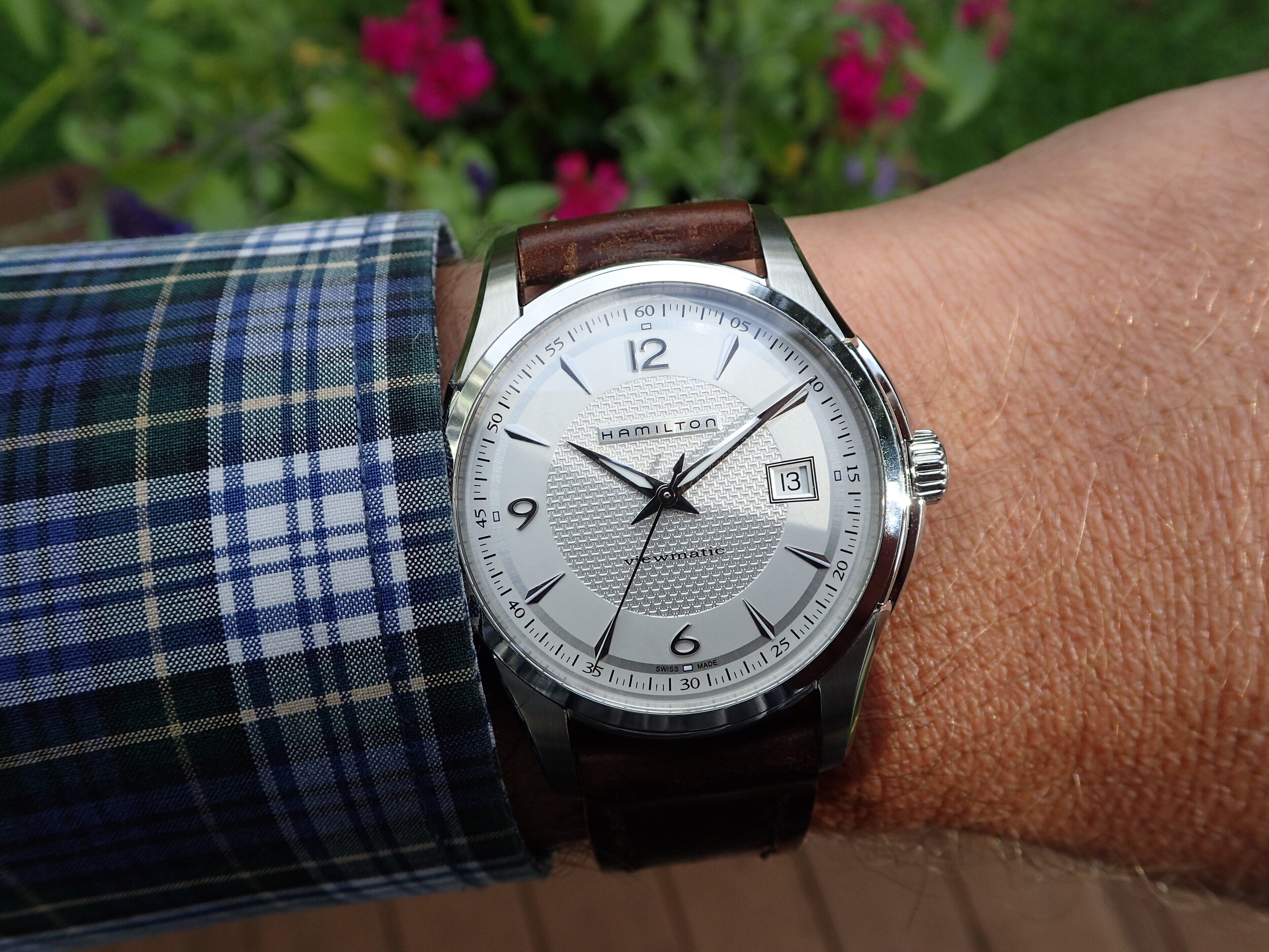 Affordable Elegance. A Review of The Hamilton Jazzmaster Viewmatic 