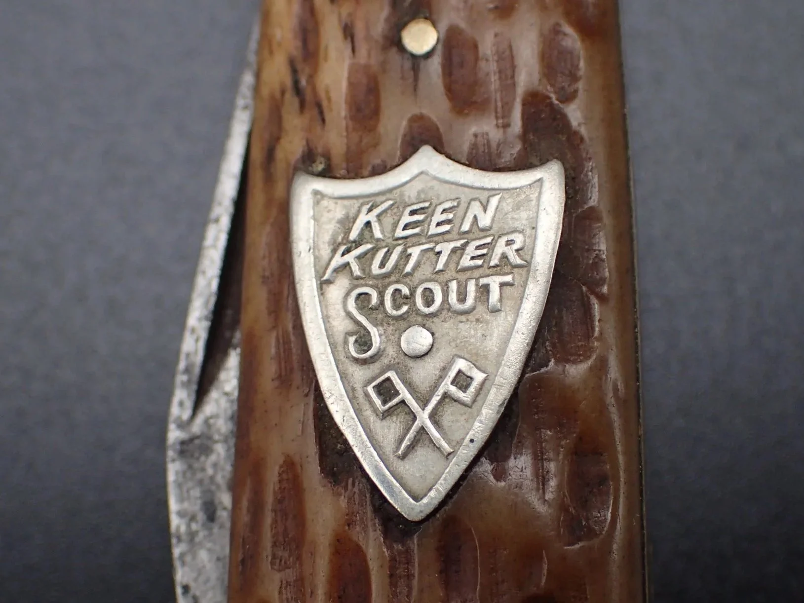 Darmok With Flags Unfurled, Part 2:  Rare Semaphore Scout Knives.