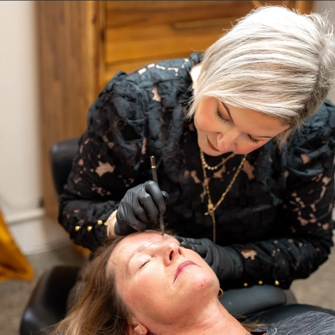 Hair And Makeup Training Birmingham Saubhaya Makeup