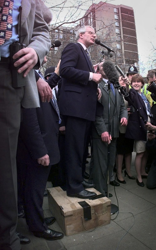 Prime Minister John Major speaks from a soap box on his first day of campaigning in the general election. Luton, England. March 1997.