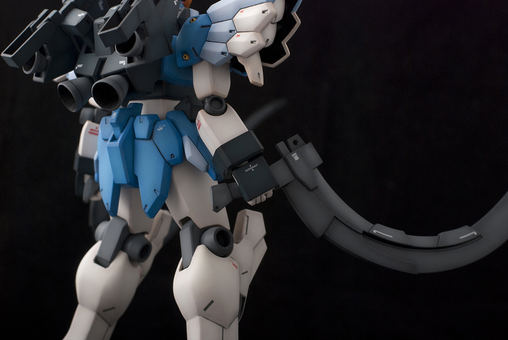 cropped_3-4_back_weapons_black.jpg