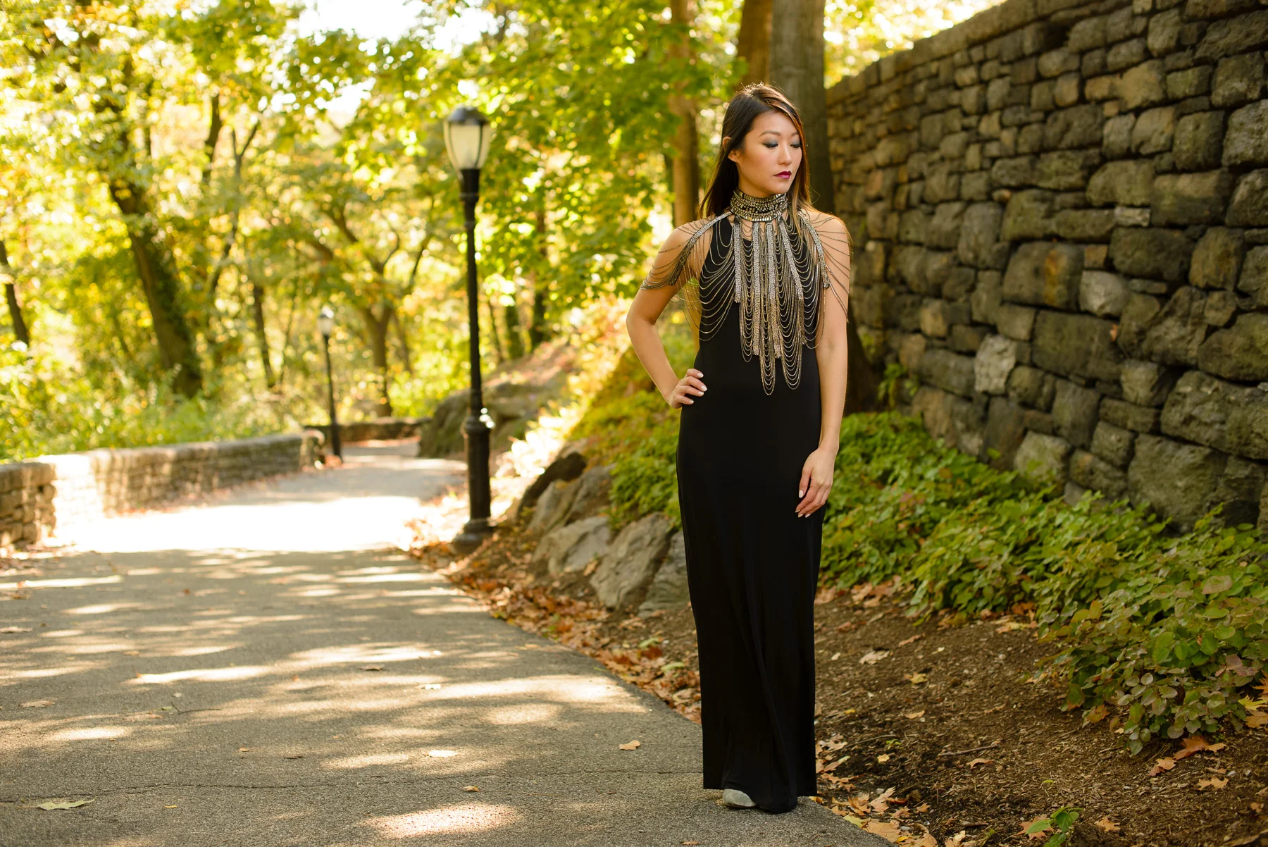 blackdress_neckpiece8.jpg