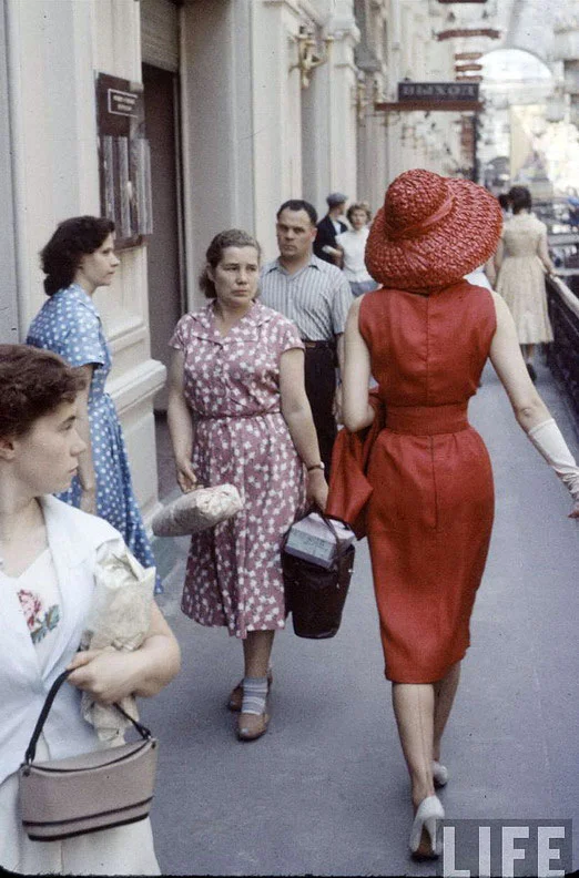 Dior in het Moskouse warenhuis GUM, 1959