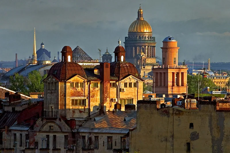 alexander_petrosyan_vid_na_isaakii_s_petrogradskoi.jpg
