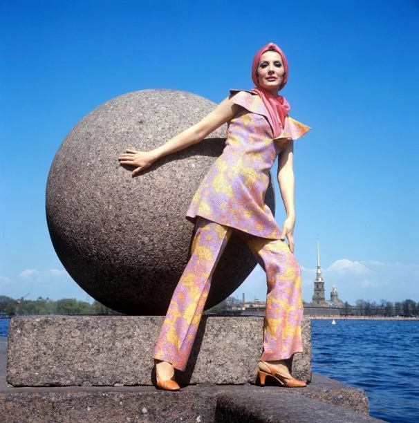 Fashion demonstration by the Leningrad Model House. USSR 1950-1975.