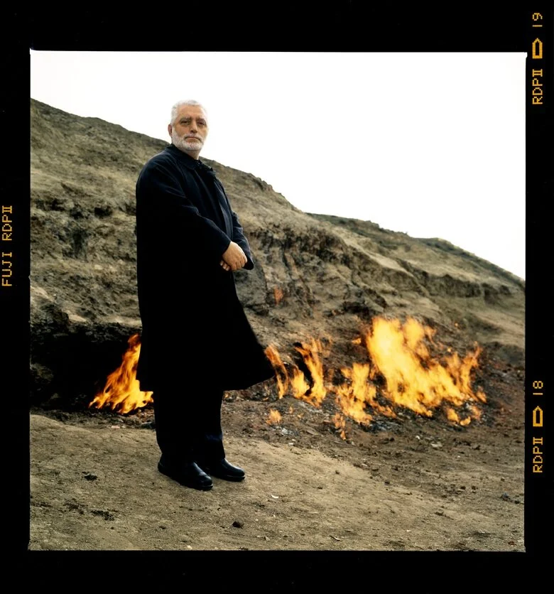 Portrait en couleurs de Paco Rabanne pris à Bakou Azebaidjan terre de feu