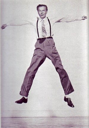Philippe Halsman - Jumpology  PiqueShow