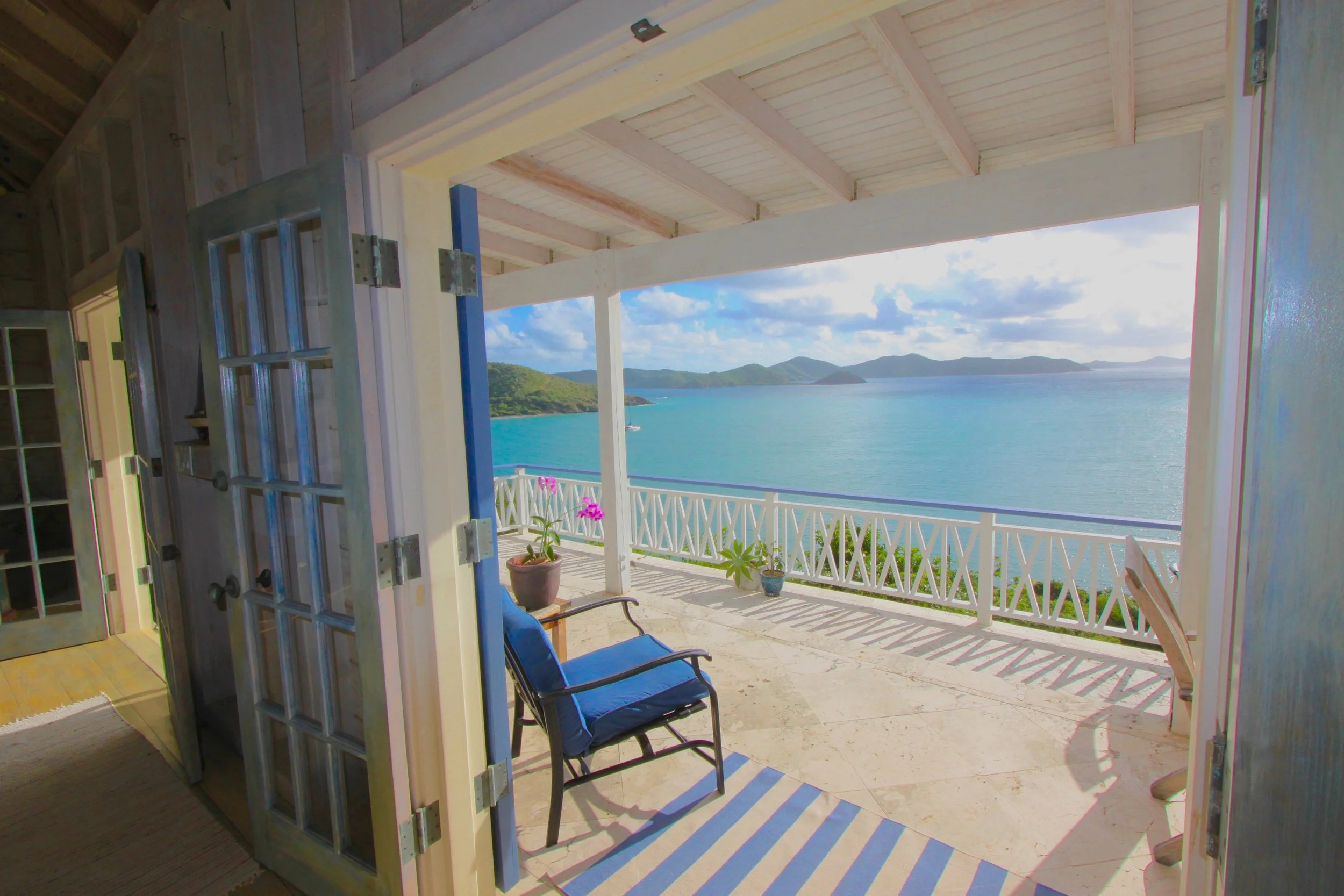 Sea Rock - Virgin Islands Villa seating area 2