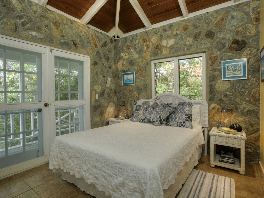 MONTE BAY is a St John, Virgin Islands Villa rental with 7 bedrooms 5