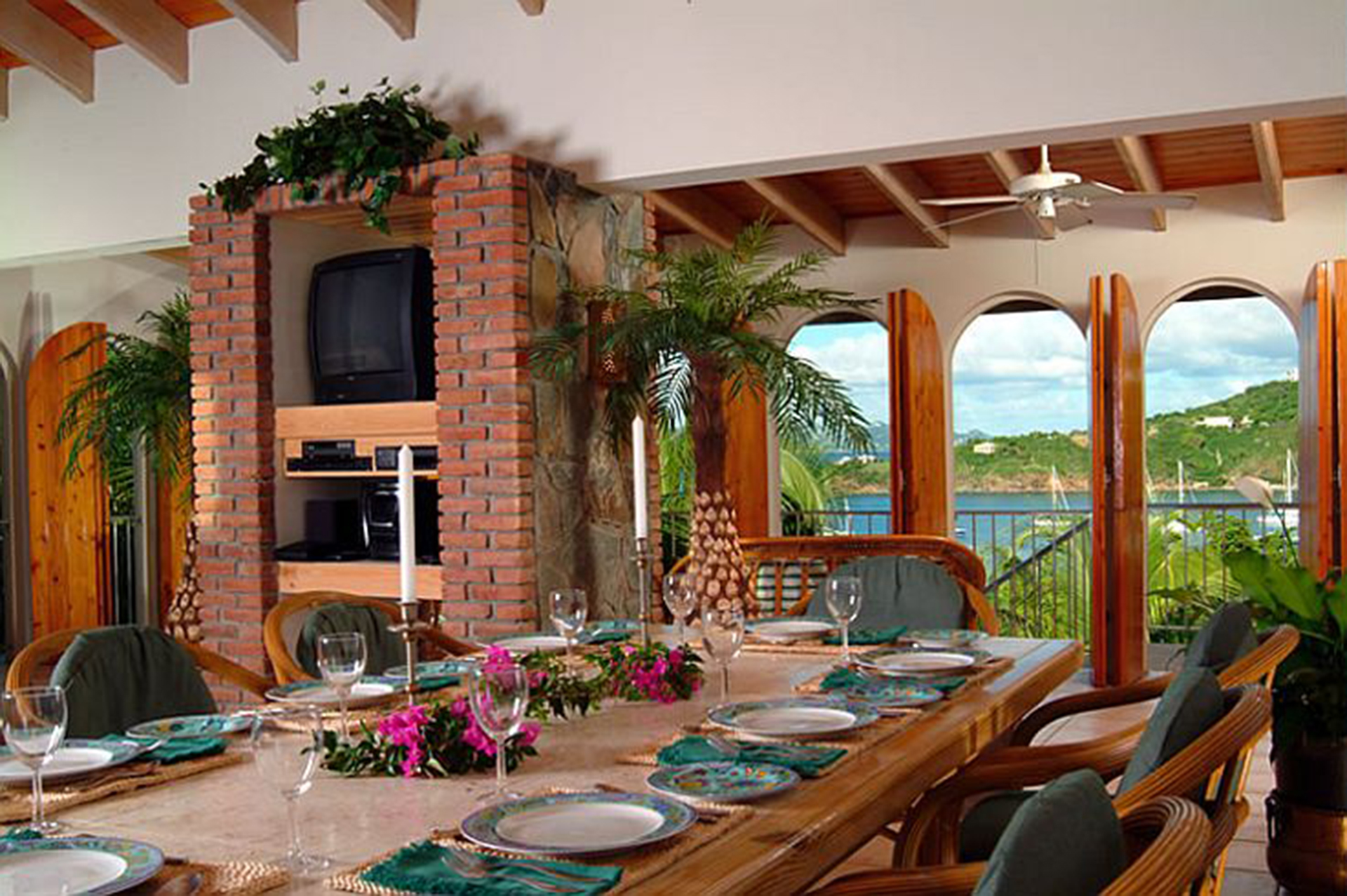 Dining-with-a-view.jpg
