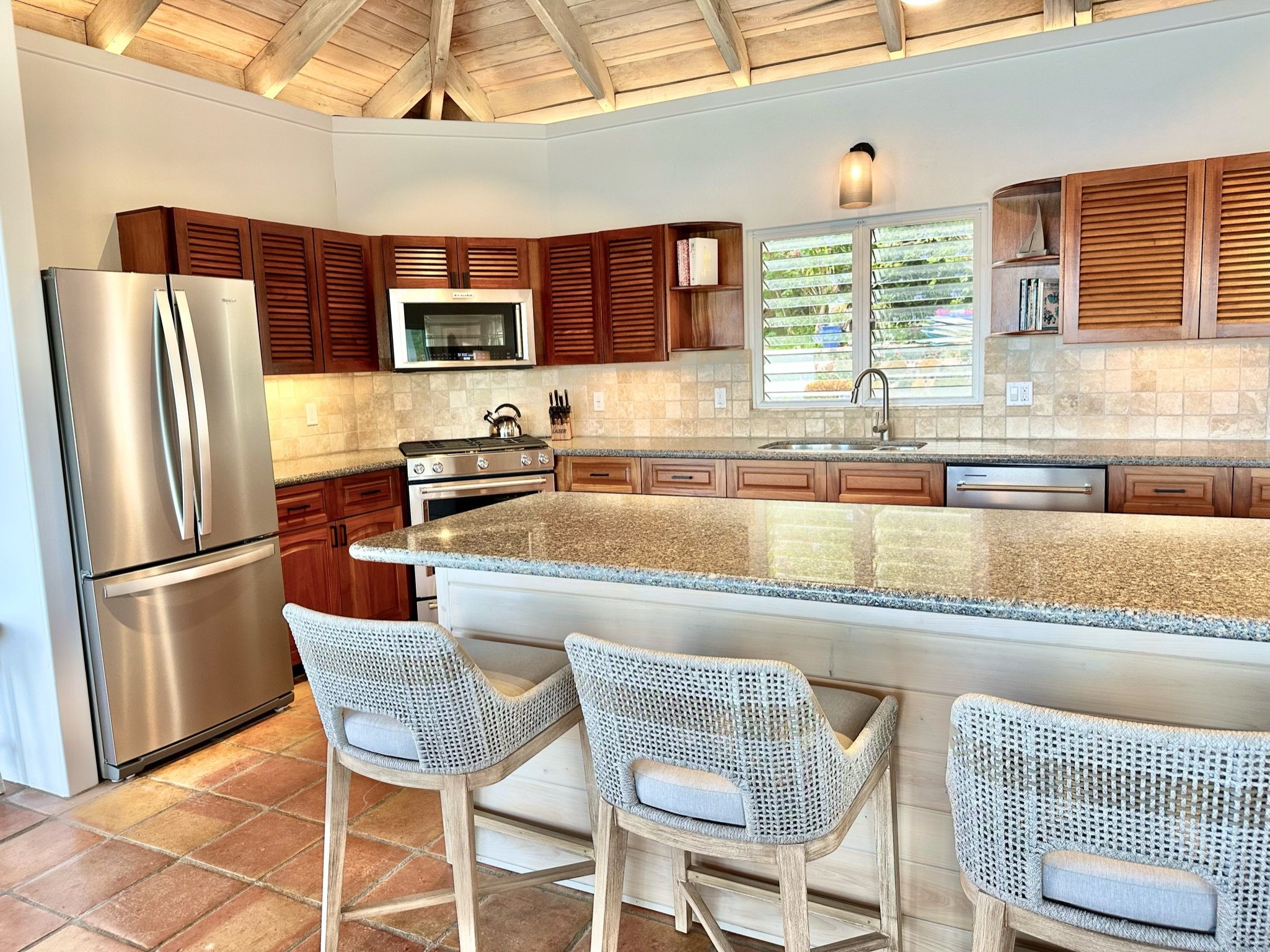 Bar seating in kitchen.JPG