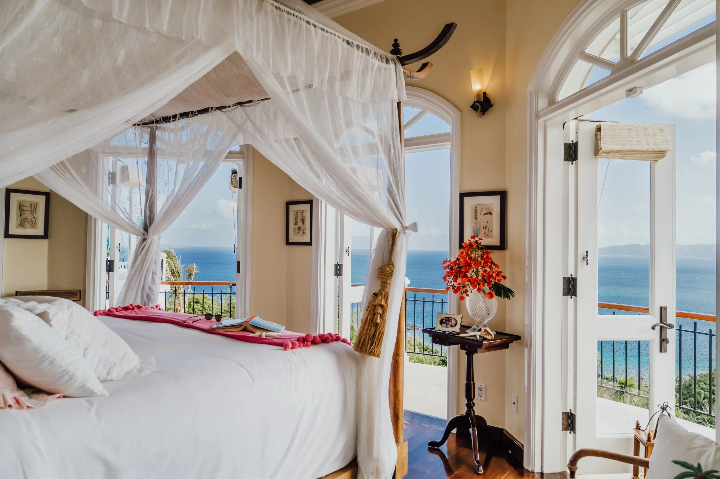 Hawksview estate_Upper master bedroom 2.jpg