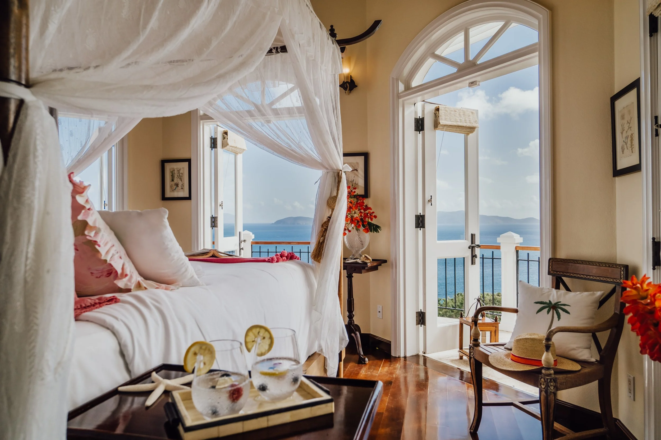 Hawksview estate_Upper master bedroom.jpg