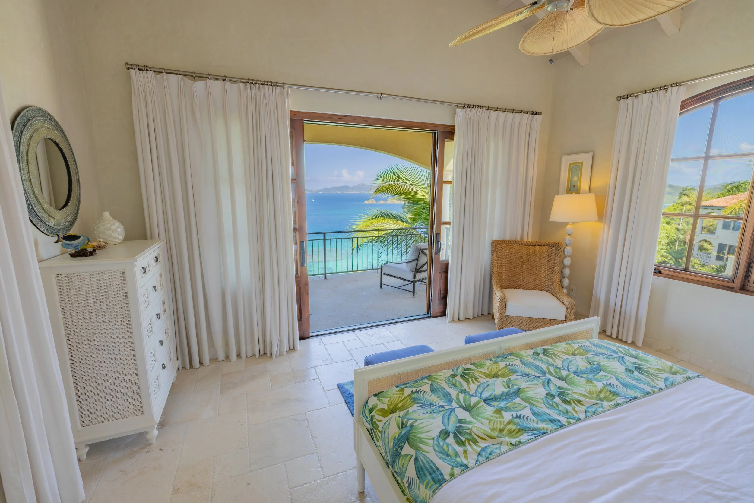 King suite in Villa Insatiable with views you cannot get enough of