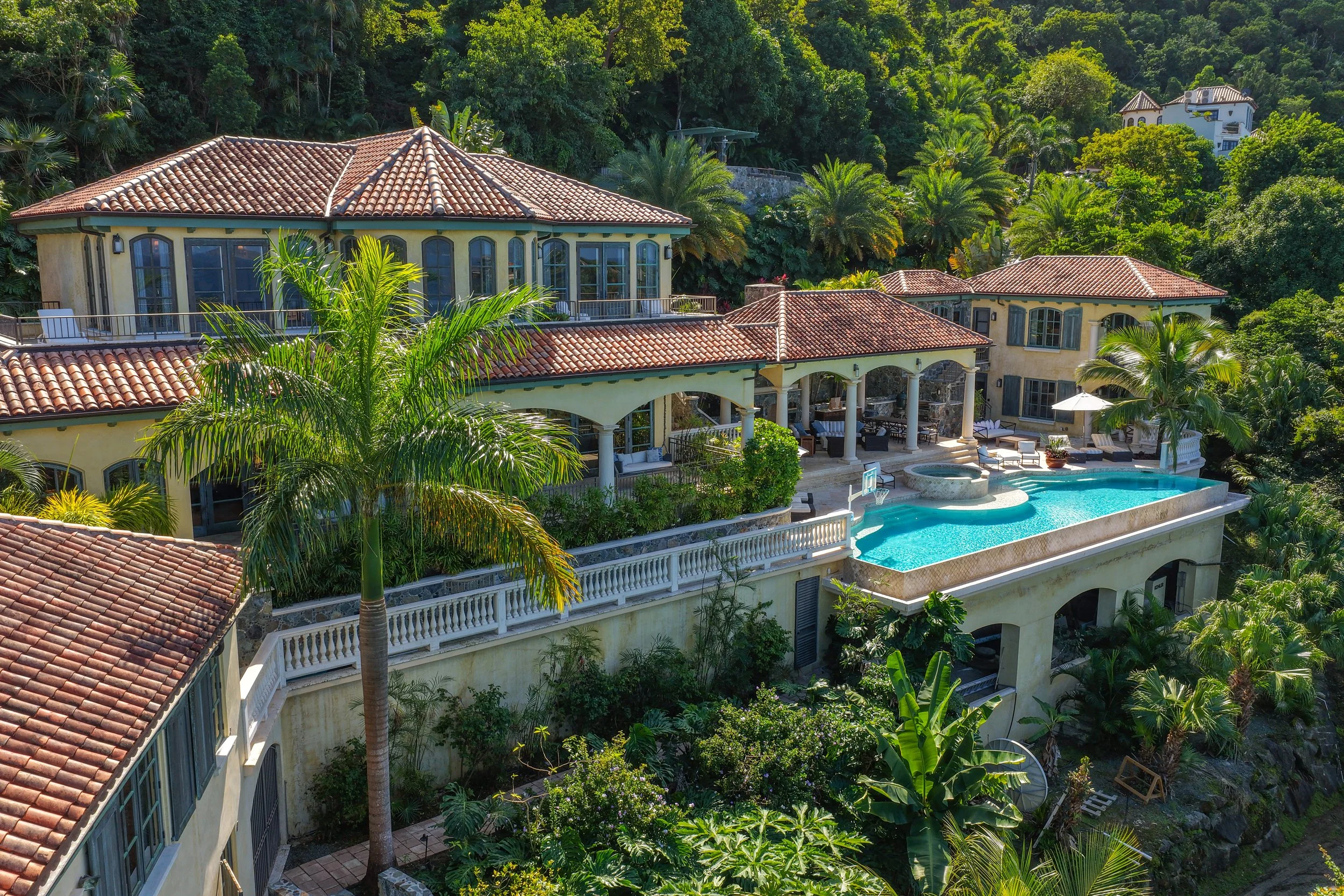 Drone picture of Villa Insatiable 