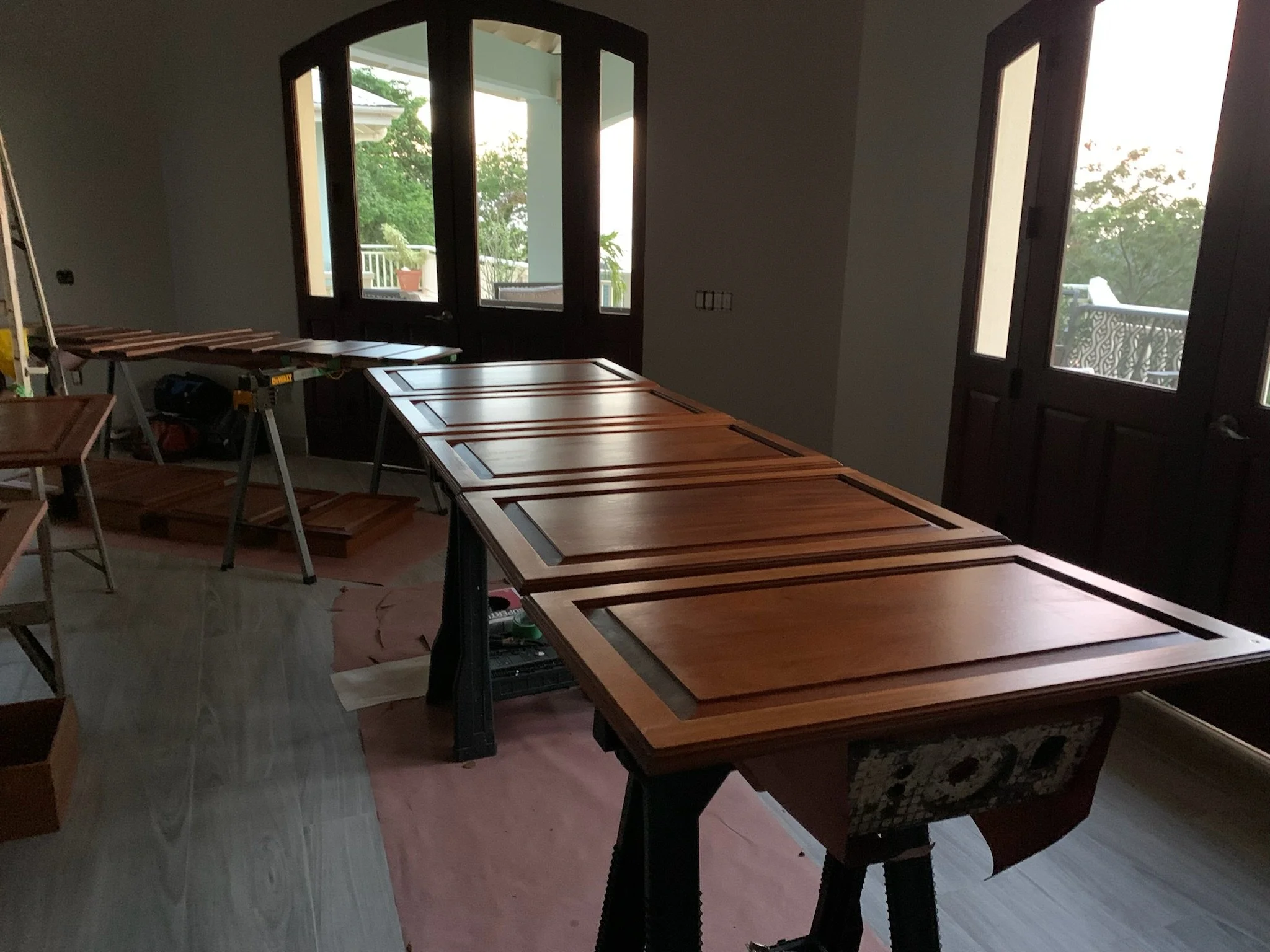 tropical-manor-refinish-03.jpg