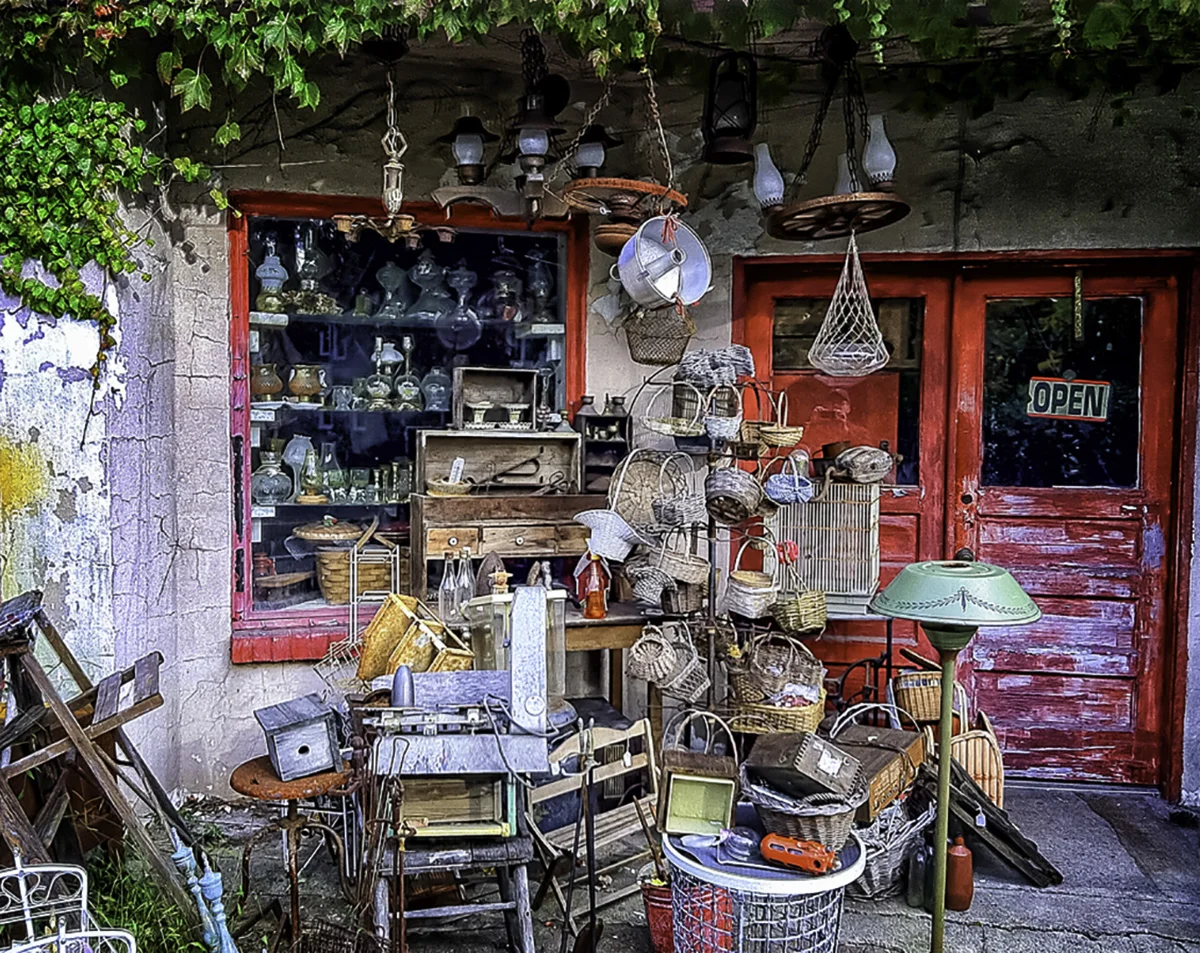 Storefront.jpg