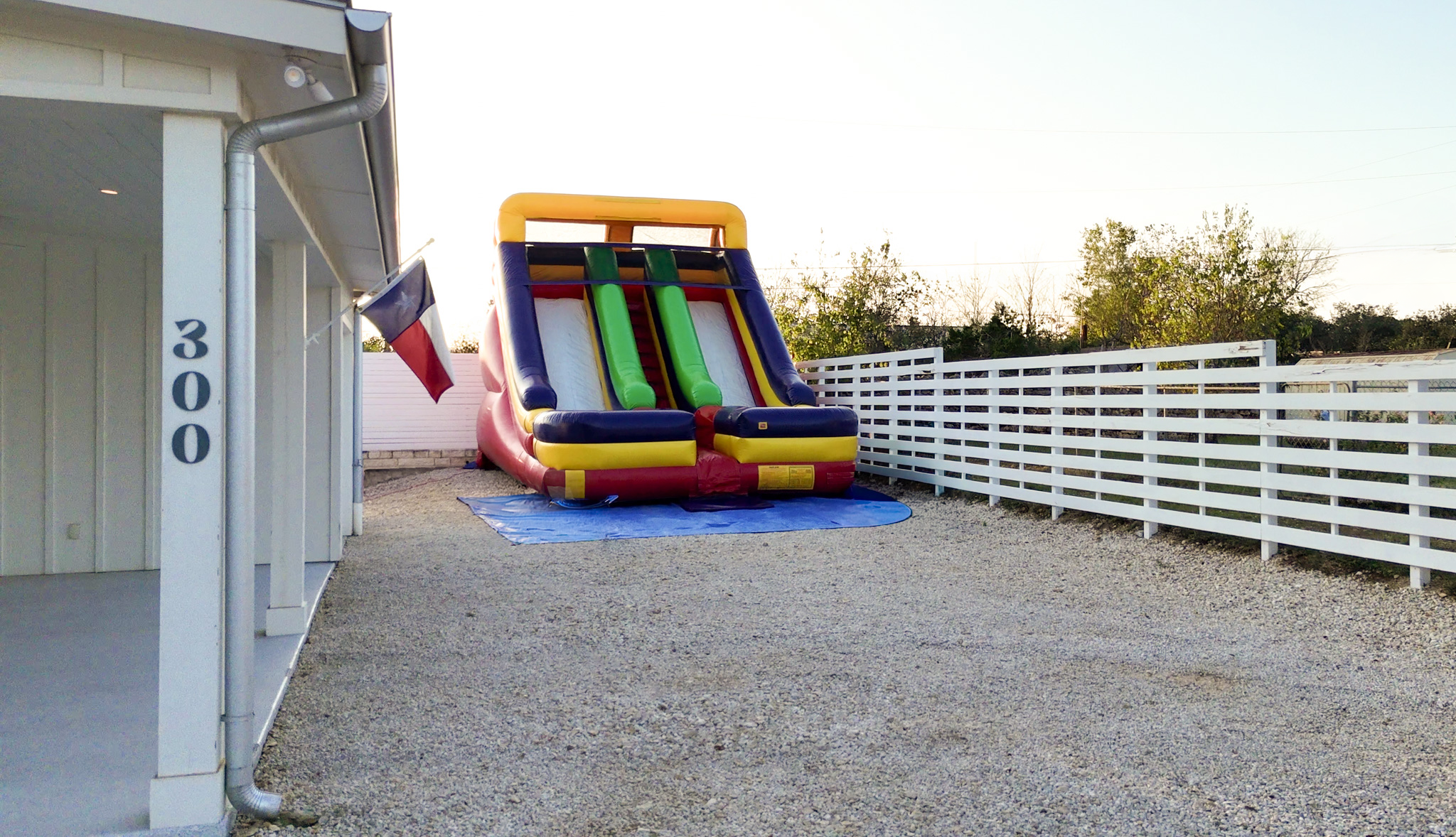 Slide Picture Straight On.png