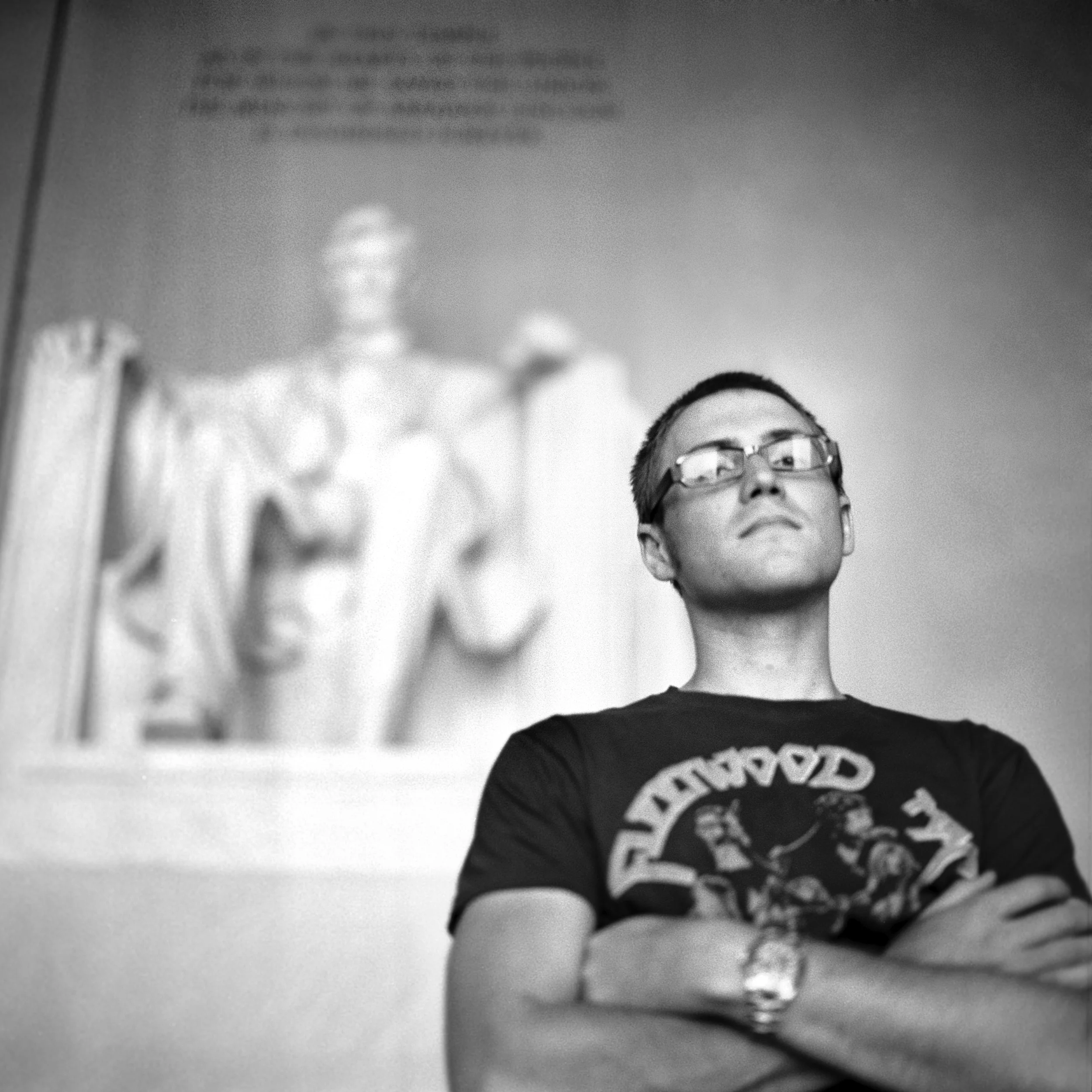 theo2.jpg