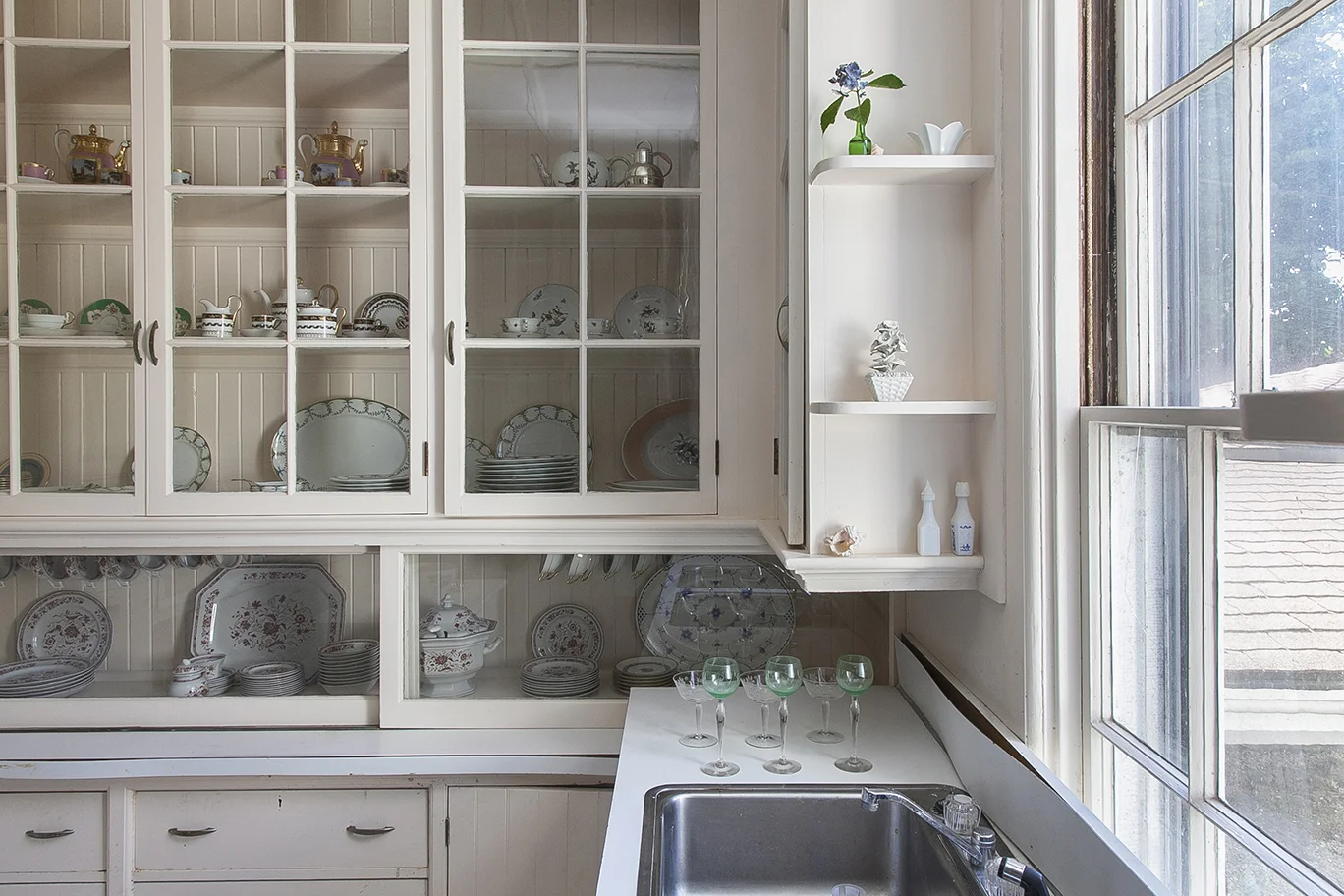 Owens_Pantry_02.jpg