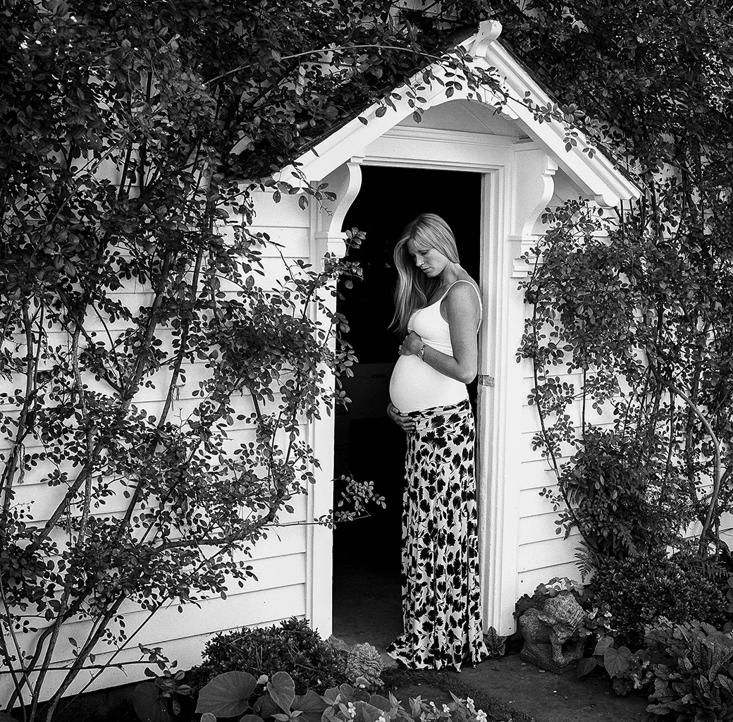 MollyPreggersBW_02.jpg