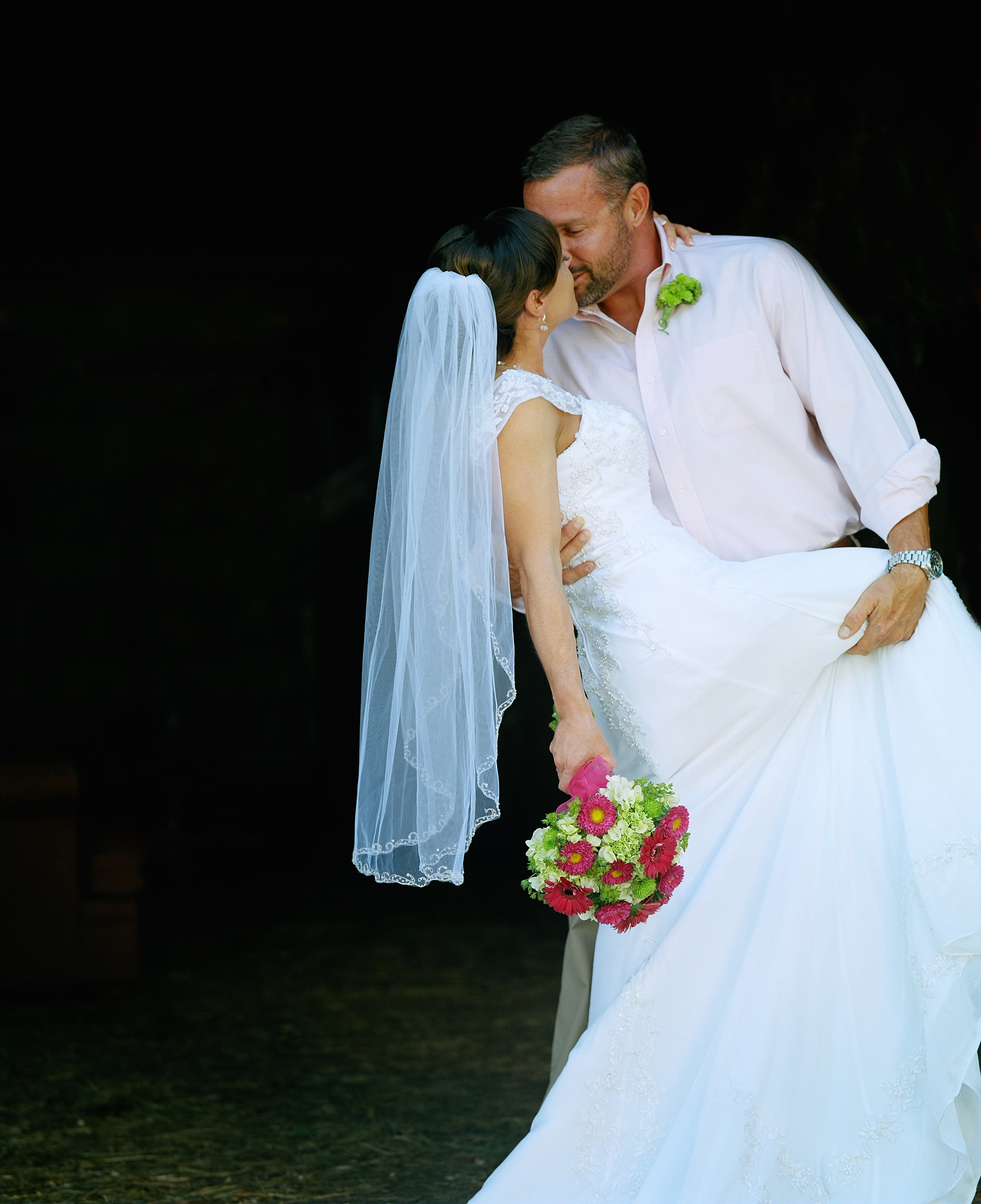 TyssenCaseyWed_Barn_1.jpg