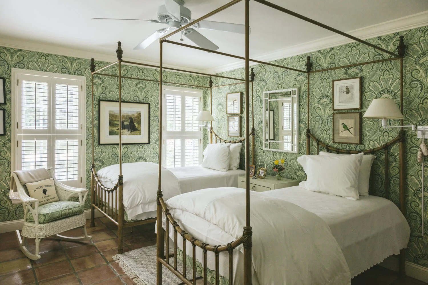 PB24_25_496.jpg