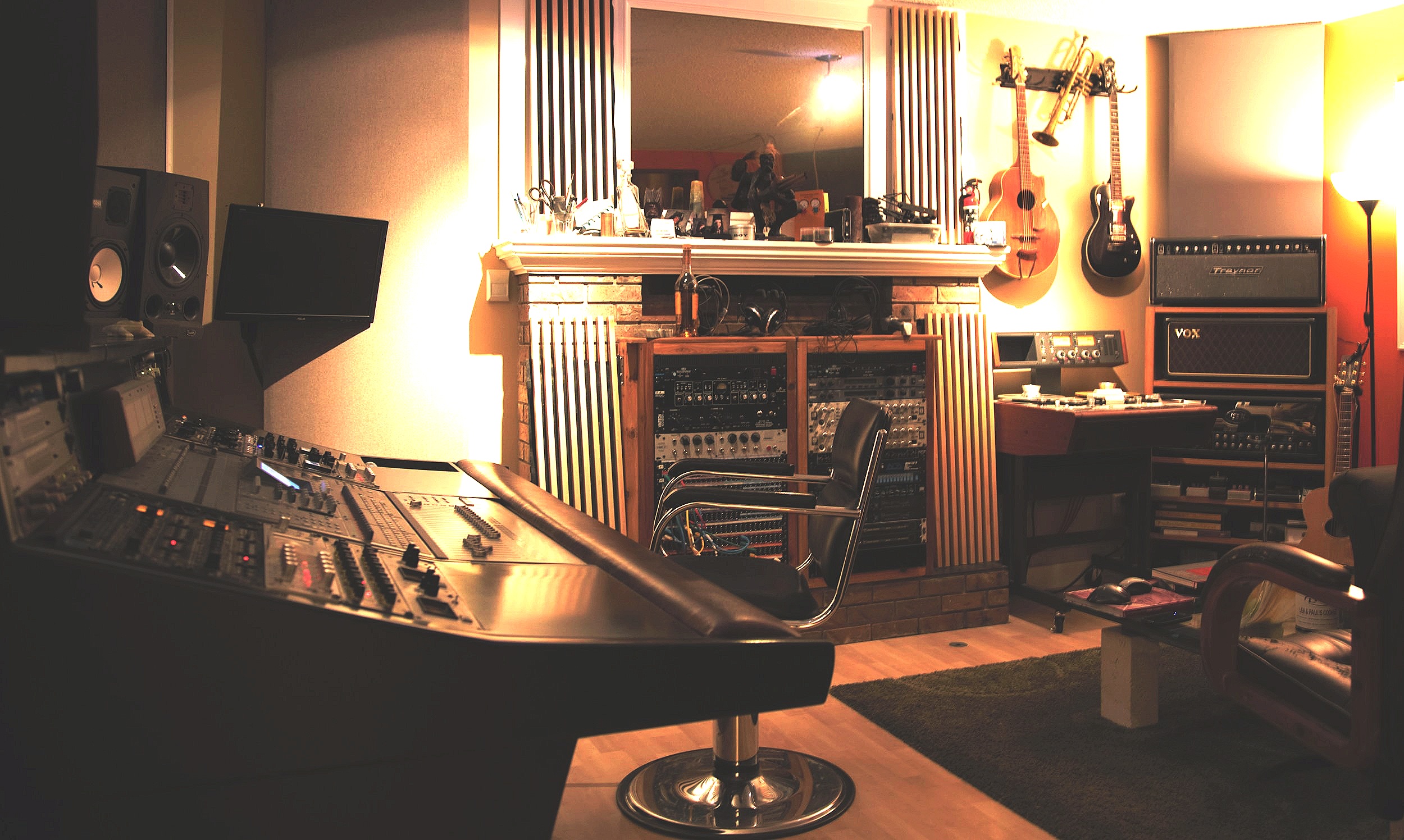 CONTROL+ROOM+AT+FREQUENCY+STUDIOS+CALGARY+RECORDING+STUDIO+.jpg