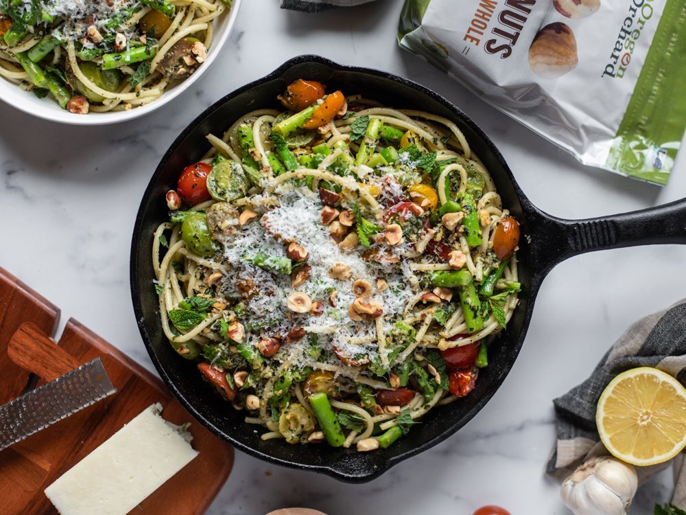 Bucatini with Hazelnut Mint Pesto, Asparagus, and Tomatoes for Oregon Orchard