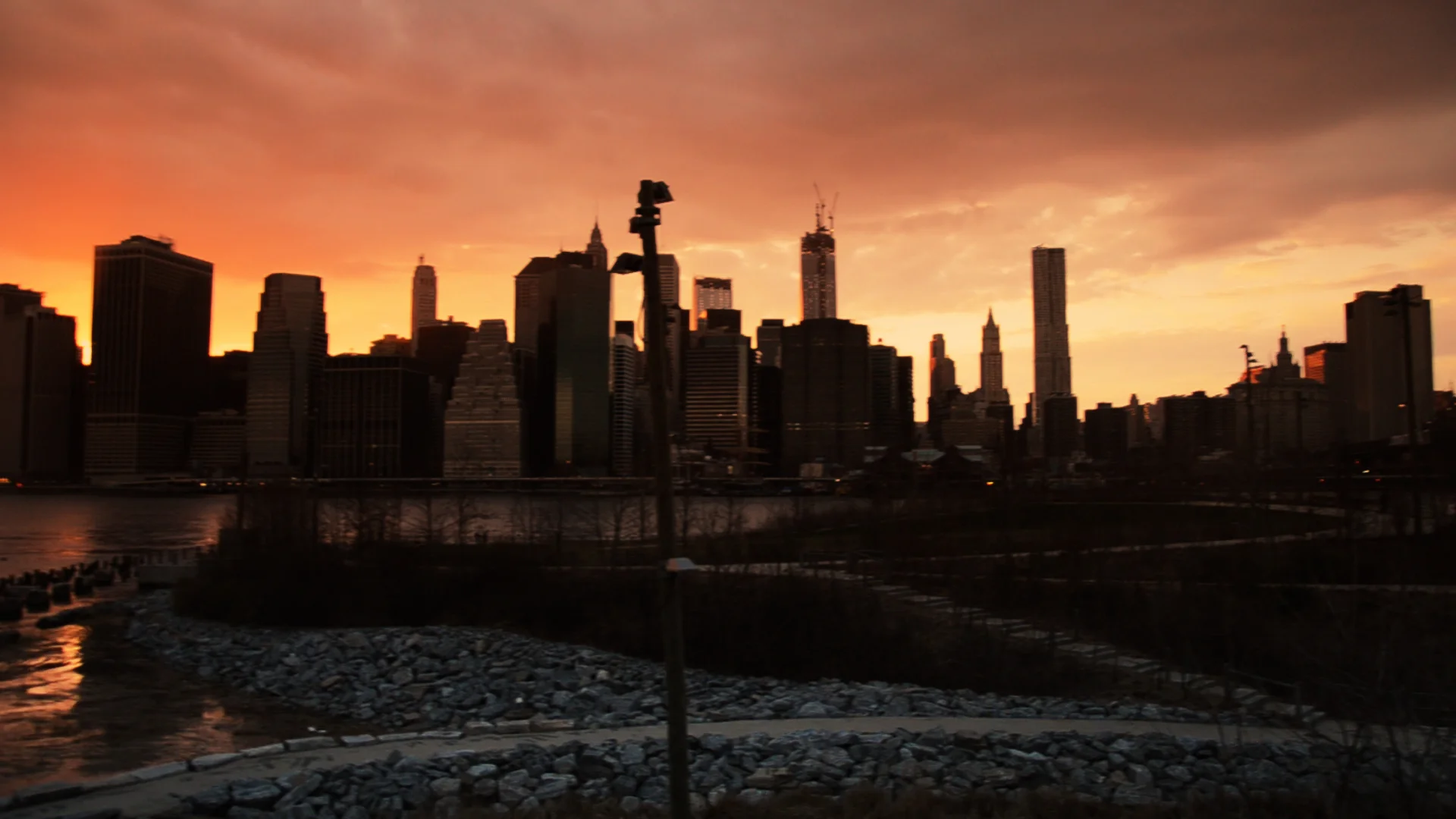OUTSIDE_START 01045804.jpg
