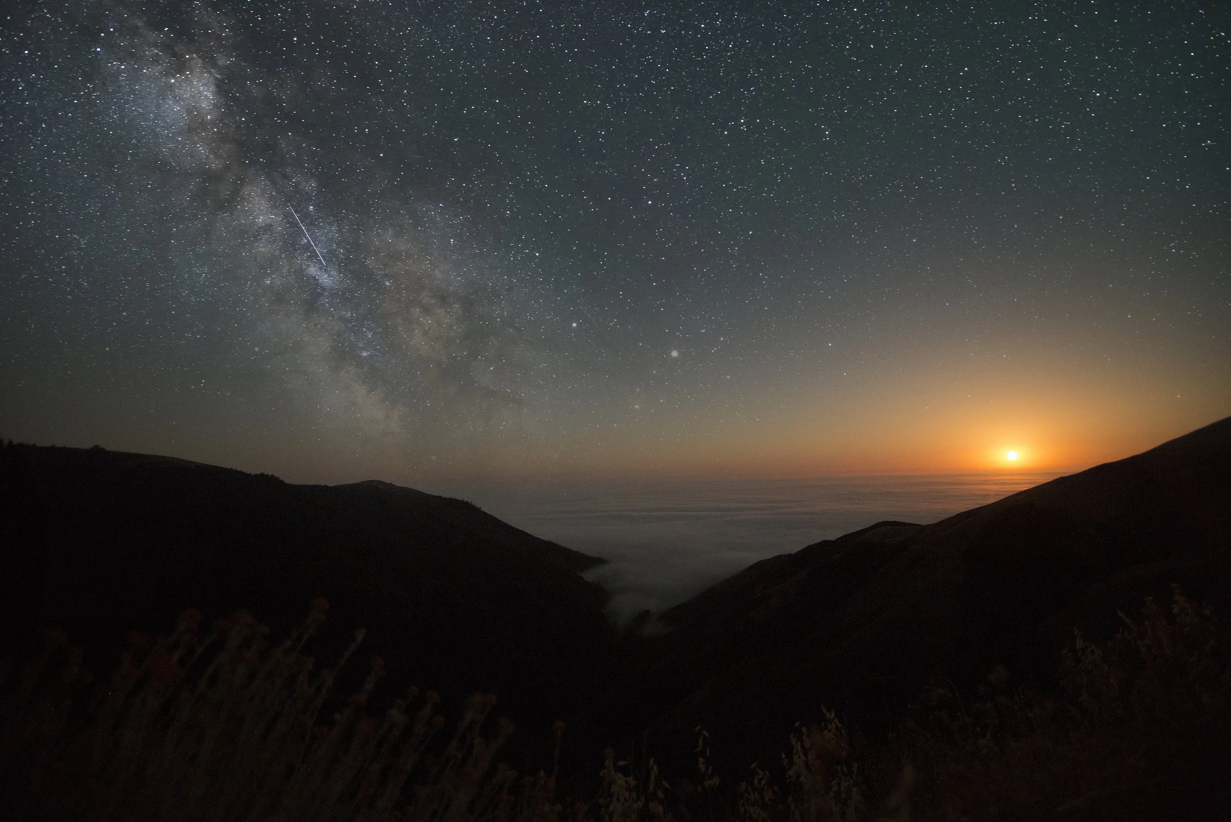 Bug Sur Milky way moonset.jpg
