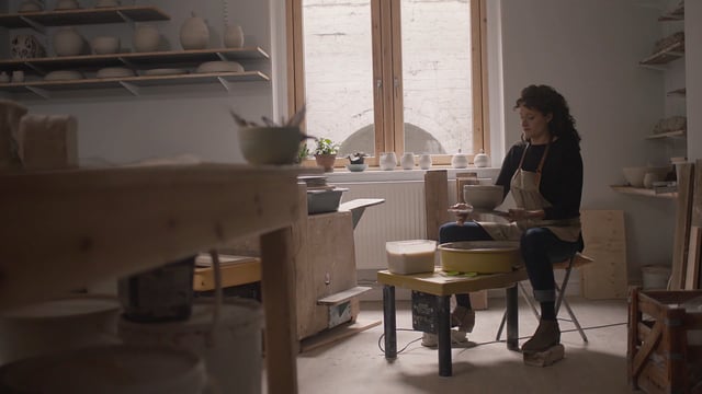 Growing a business on Instagram: Illyria Pottery