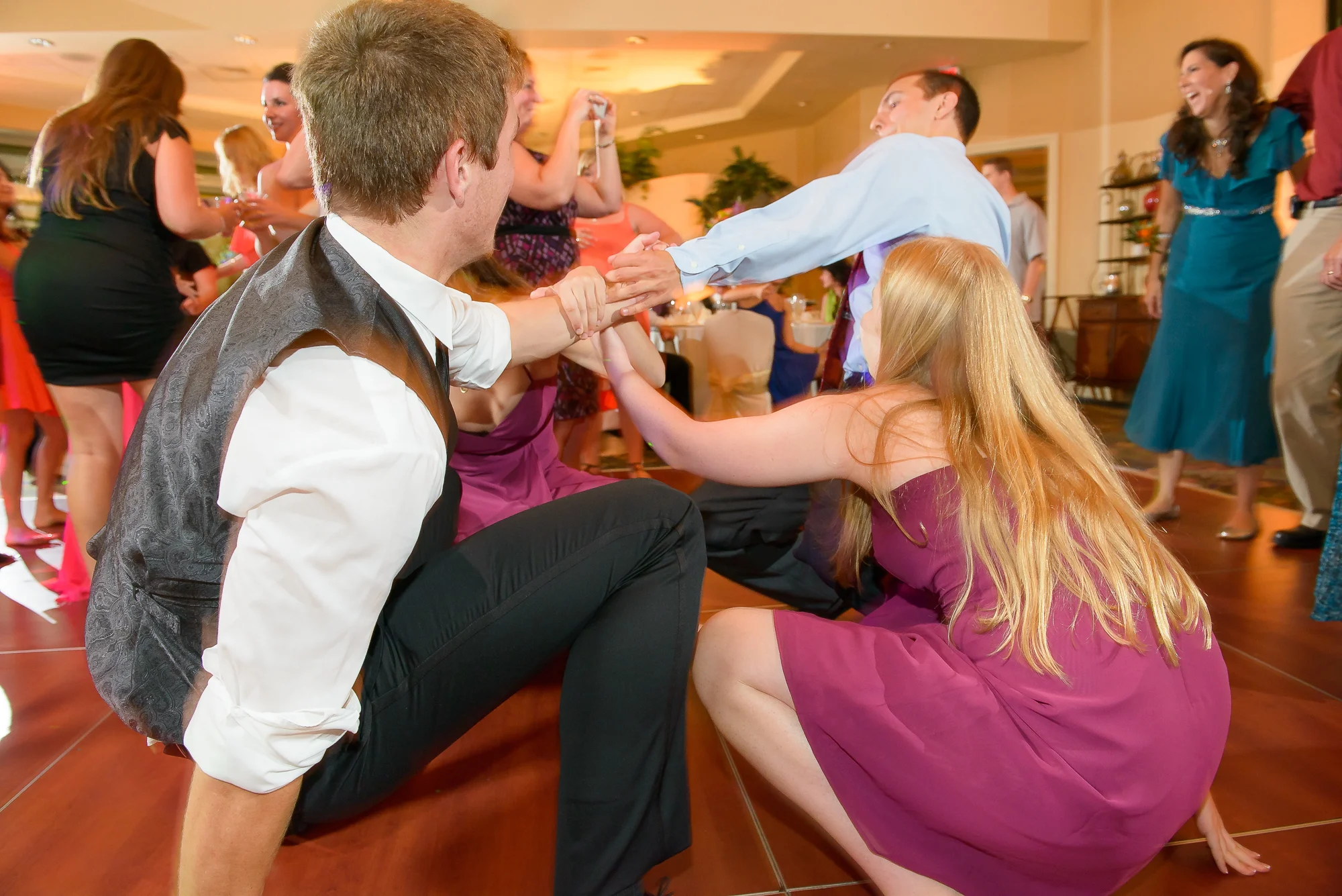 Wedding Photographers-Colonial Country Club-Tori and Chris-25.jpg