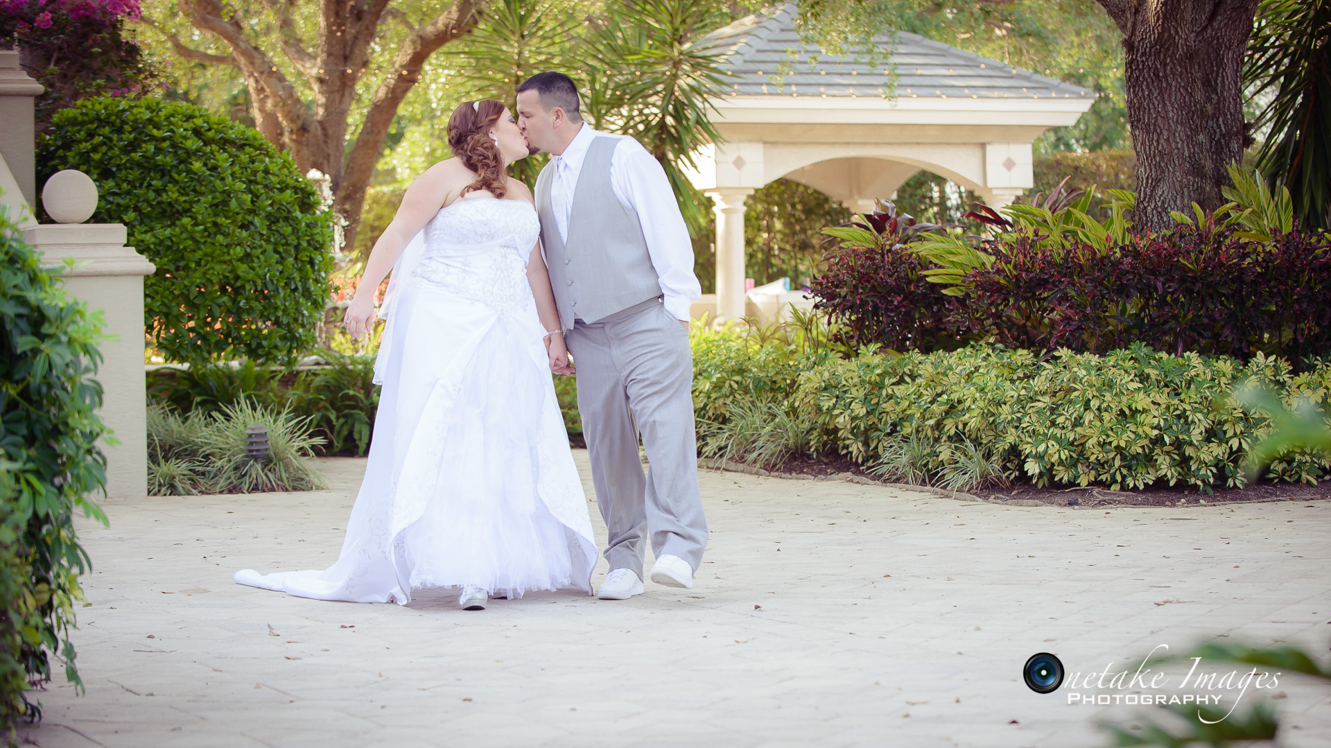 Wedding Photographer-Erin and Eric-The Strand Naples-0046.jpg