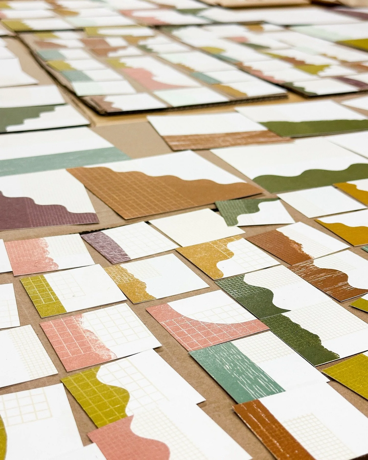 THIS FRIDAY I&rsquo;ll be showing some ✨NEW✨ one-of-a-kind work at my solo show at @mossarc for Garfield&rsquo;s Unblurred First Fridays and I&rsquo;m so excited!!! Come join us from 6-9pm this Friday April 3rd at 5122 Penn Ave&mdash; I&rsquo;d love 