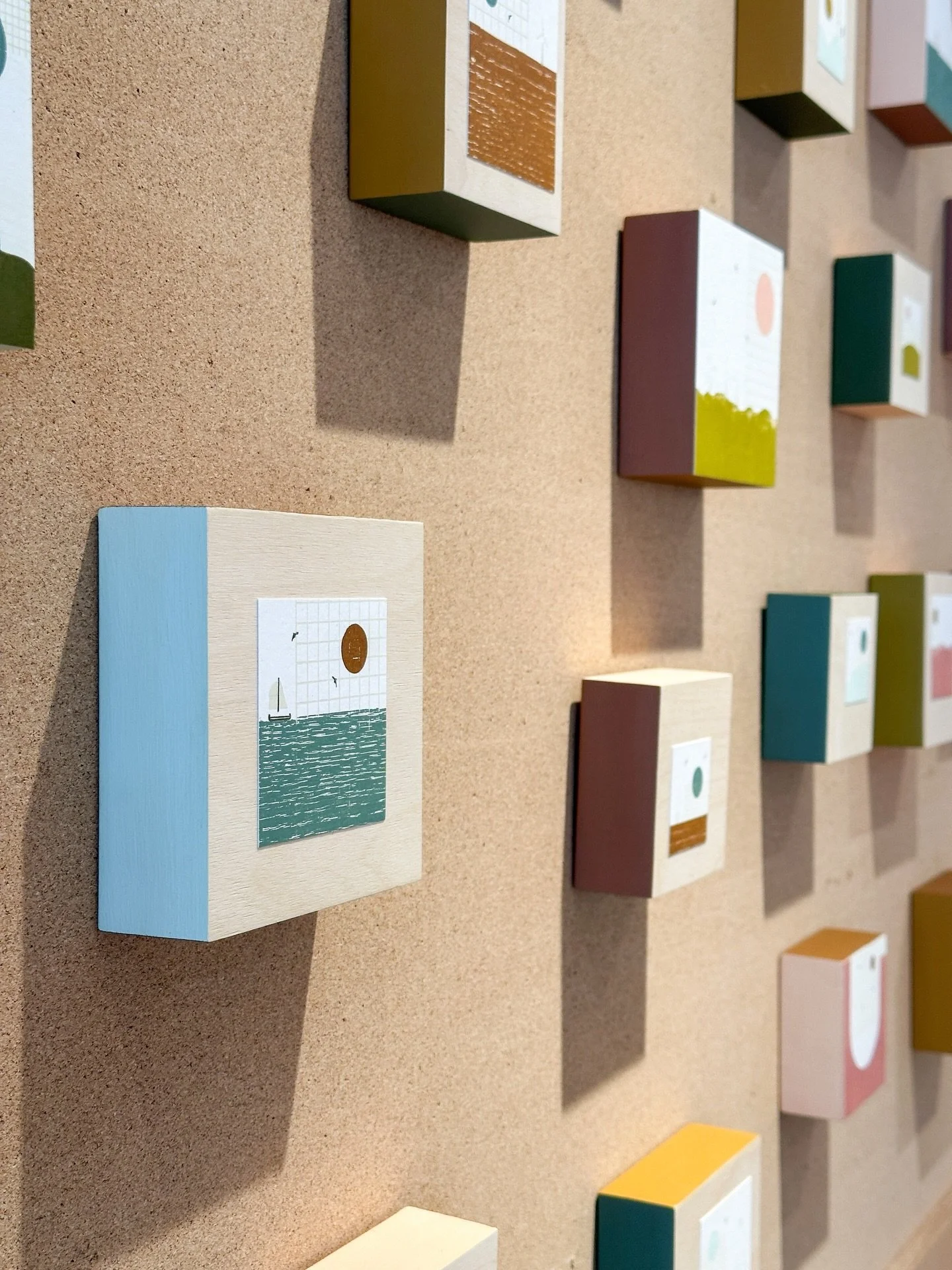 Huge thanks to everyone who made it out to the opening reception of my solo show at @mossarc this past Friday! It was such a blast and a busy whirlwind that I totally forgot to take a single picture while all the action was happening! 🤦&zwj;♀️
⠀⠀⠀⠀⠀