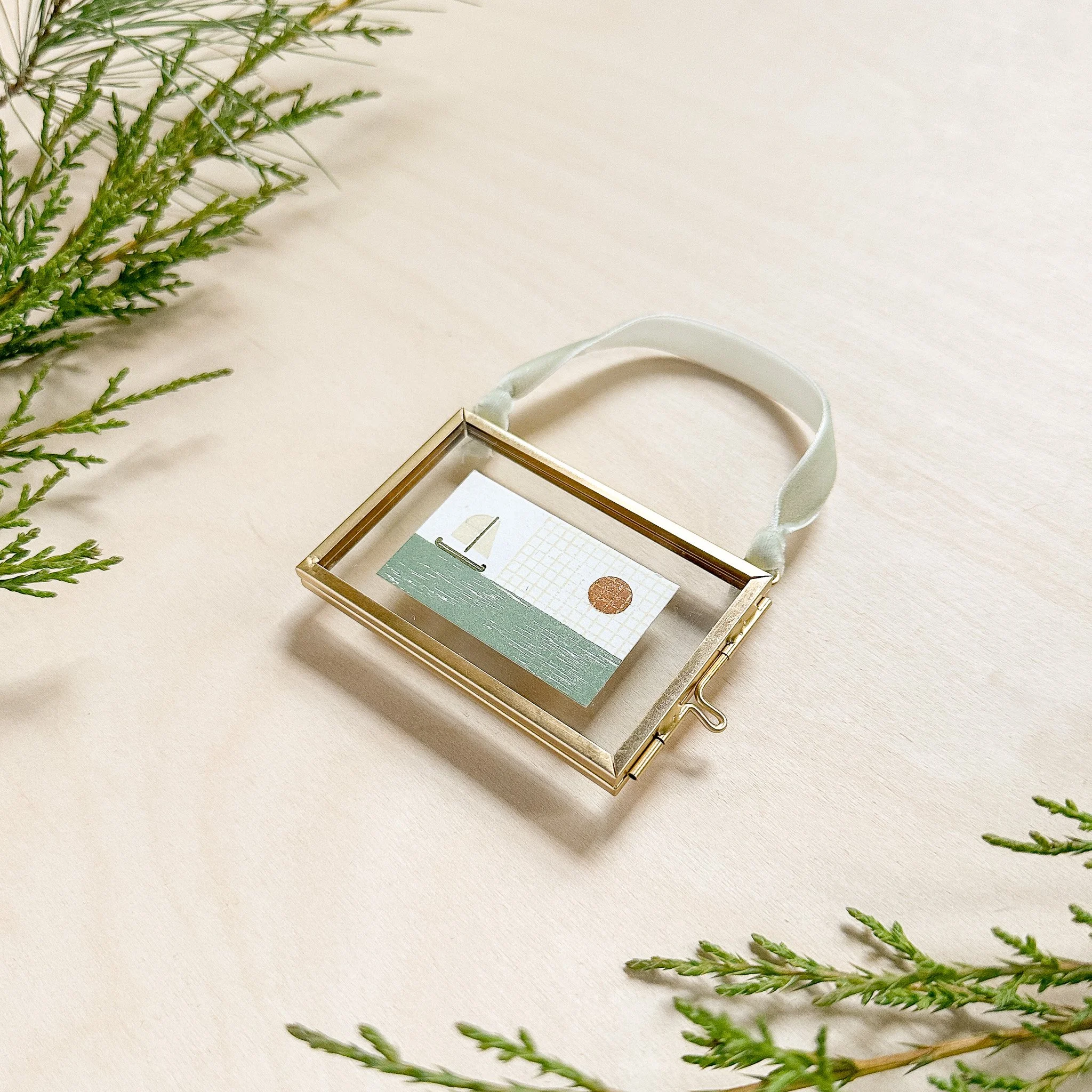 Horizontal Petite Print 02