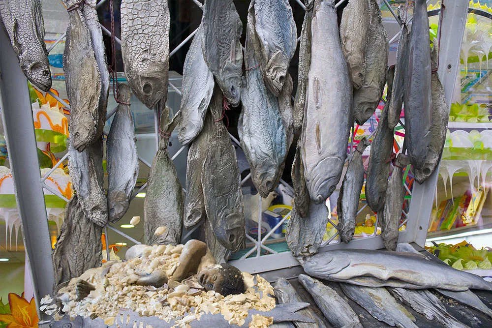 Alison Kuo, Dead_Fish_Dead_Guy_with_Cakes.jpg
