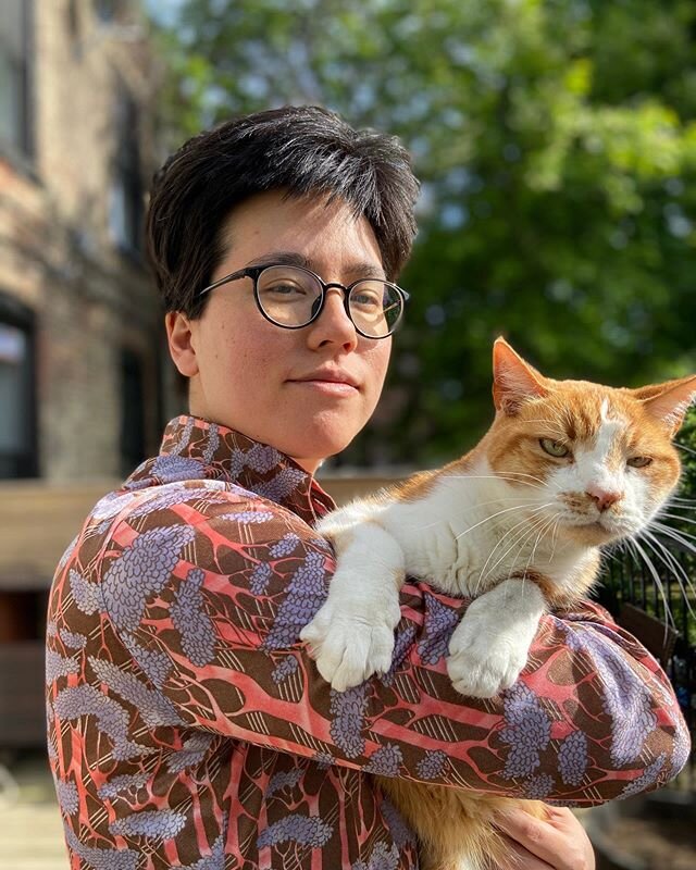 New quar-look, new quar-headshot. Same old 🐈 
Just had a lovely conversation with @joshtfranco and our MVP art history prof Kim Smith in preparation for an online lecture we&rsquo;ll be giving at 8pm EST May 27th for our alma mater @southwesternu 
R